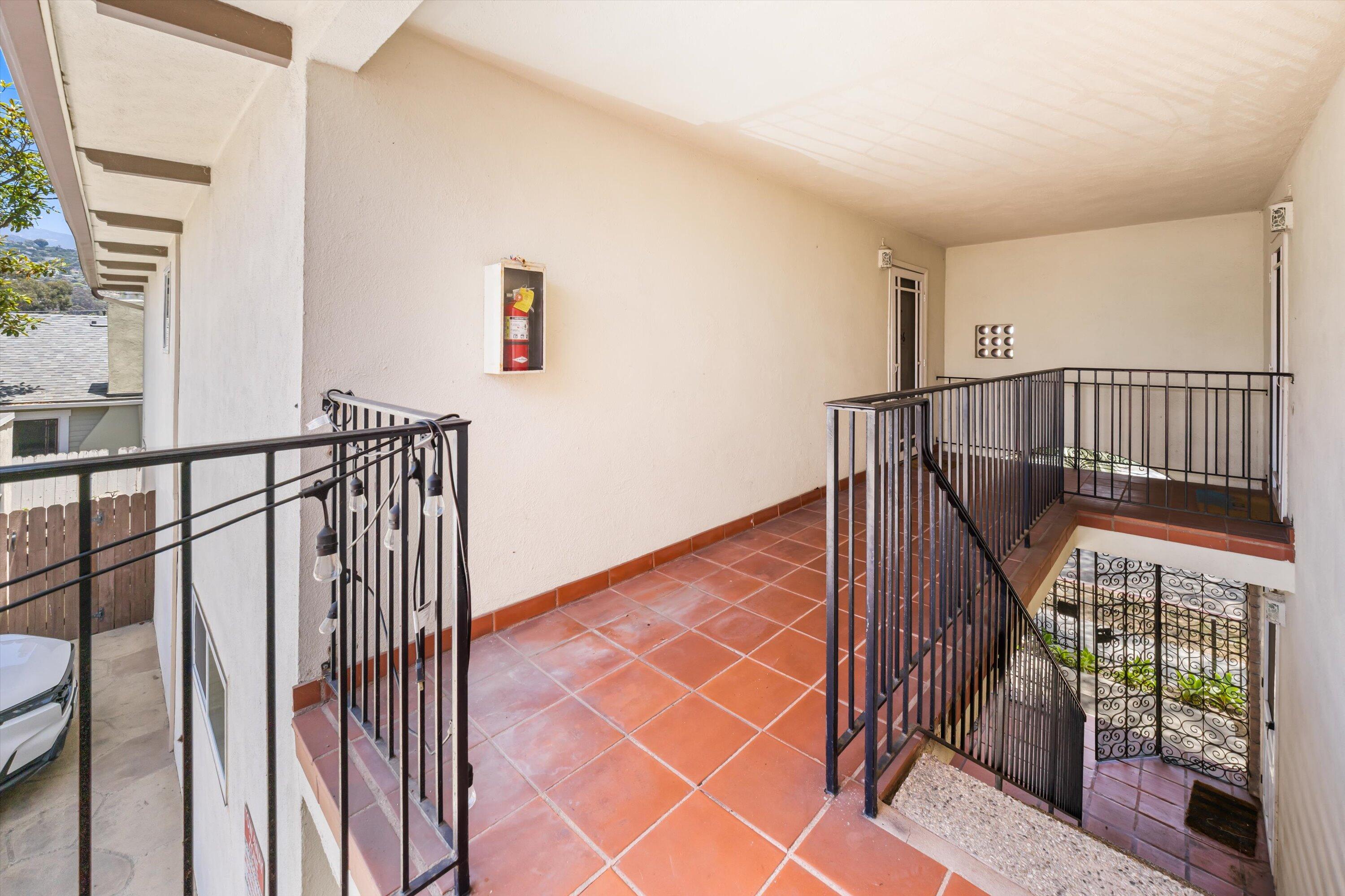 403 E Anapamu Street