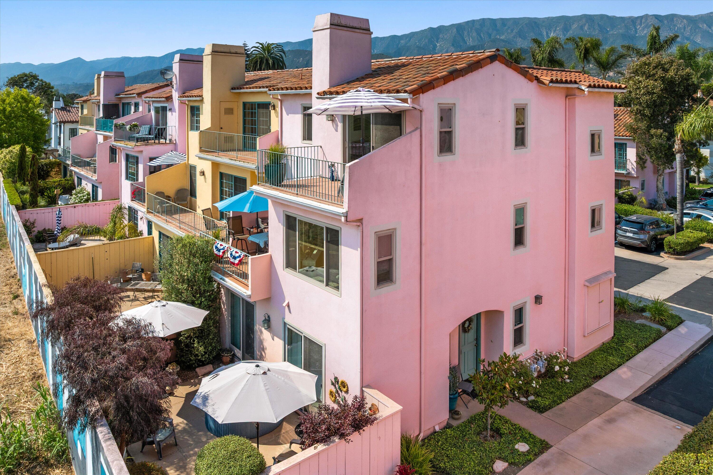 4297 Carpinteria Avenue Unit: 8