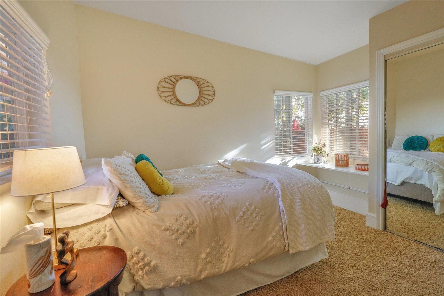 2940 Kenmore Place Guest House