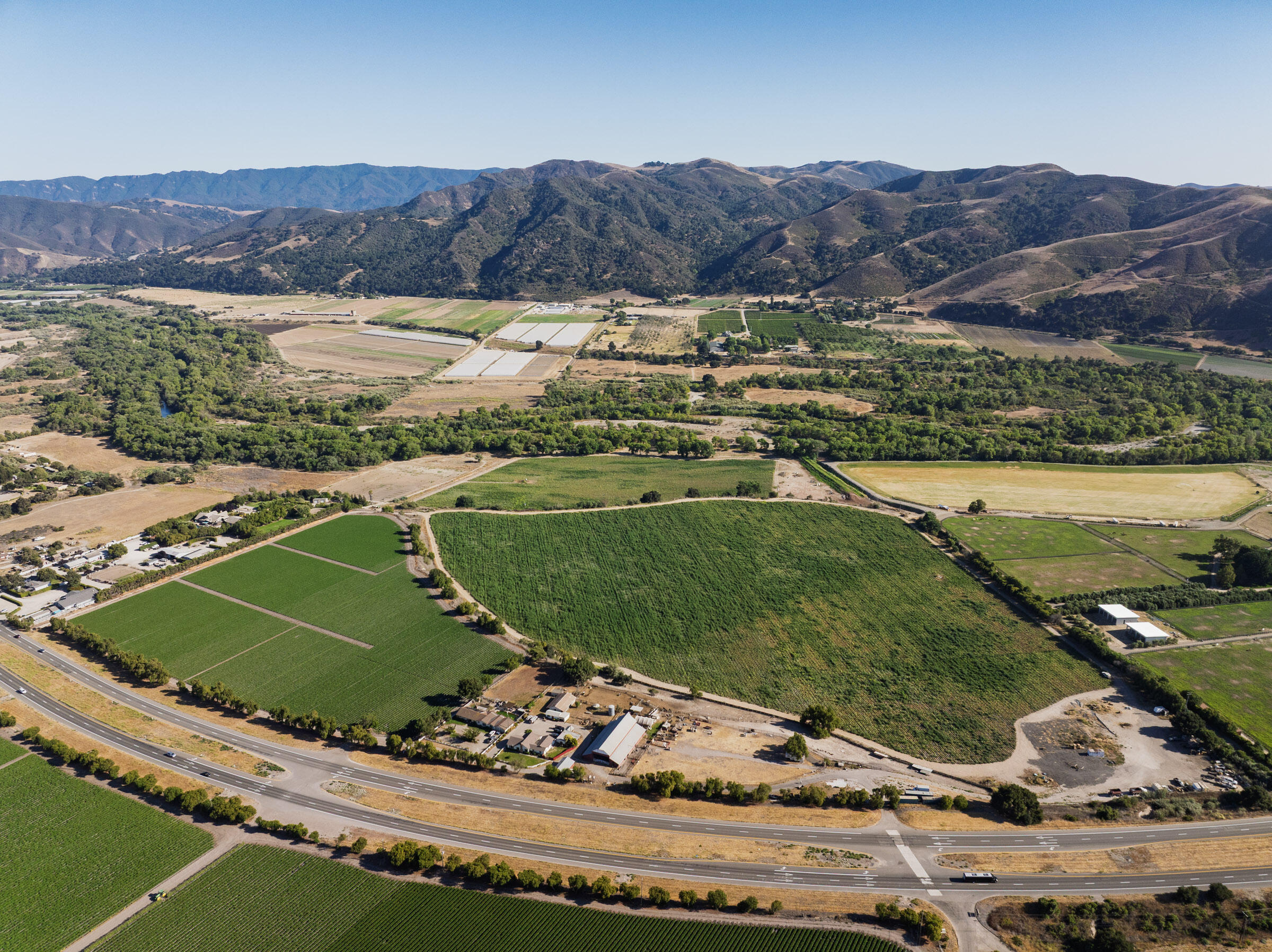 1050 W Hwy 246
