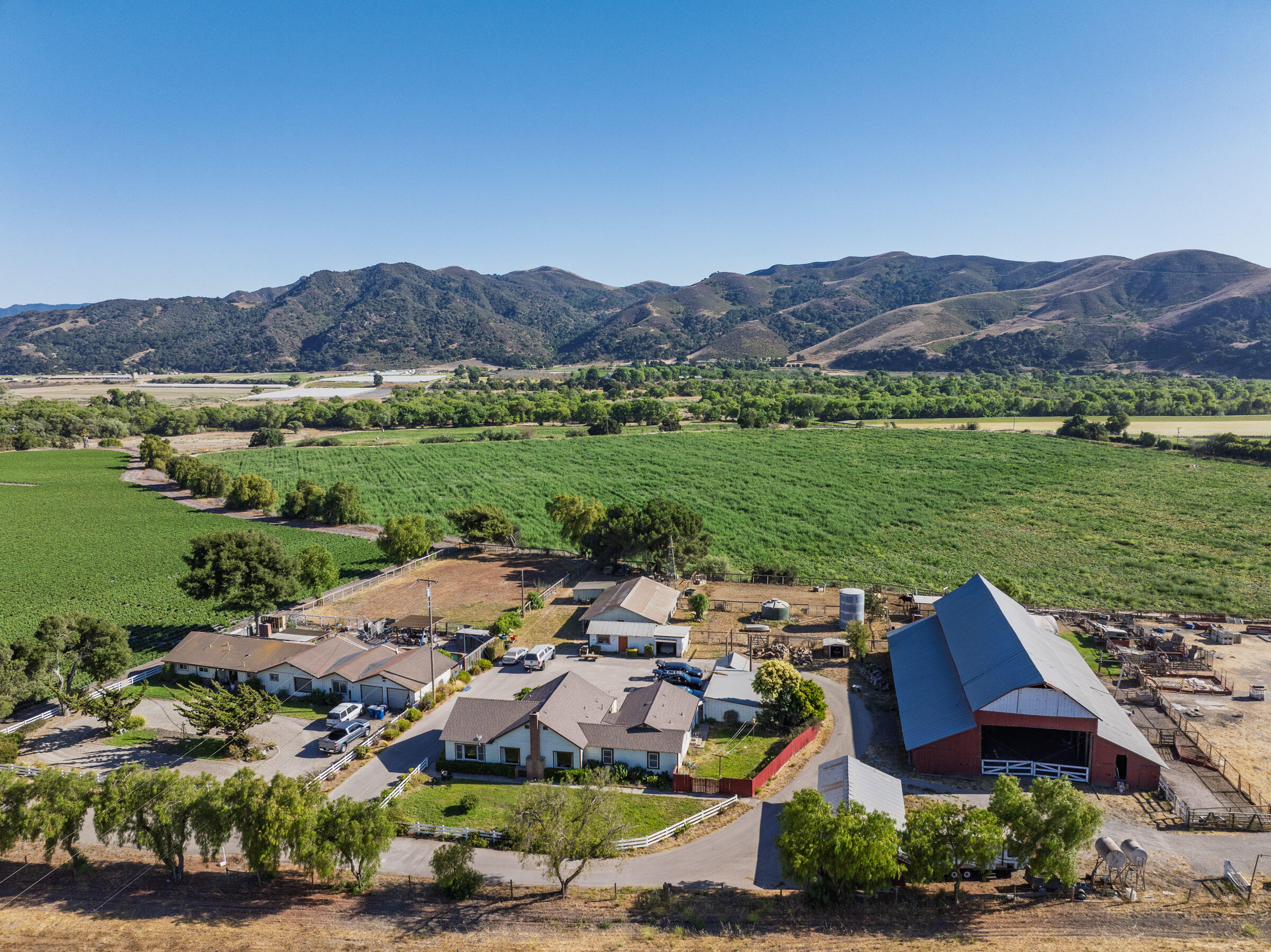 1050 W Hwy 246