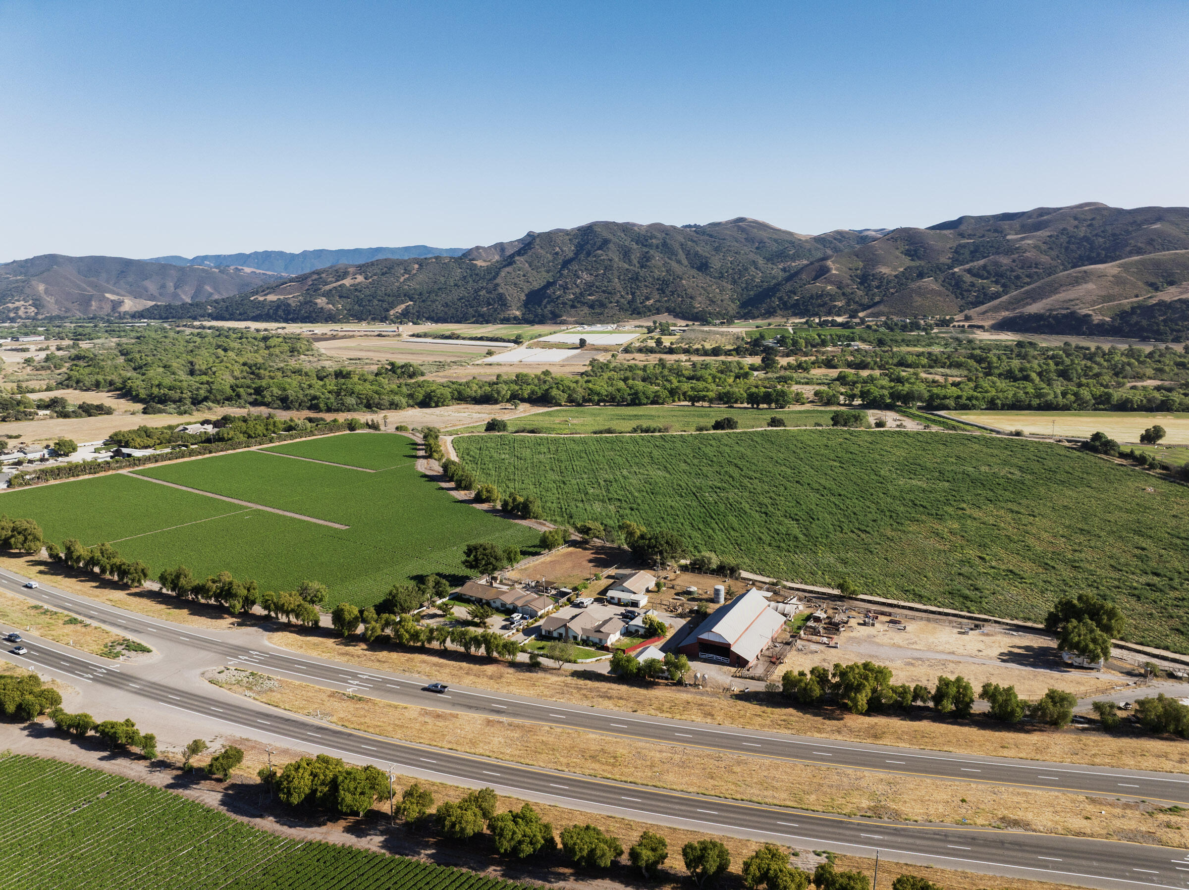 1050 W Hwy 246