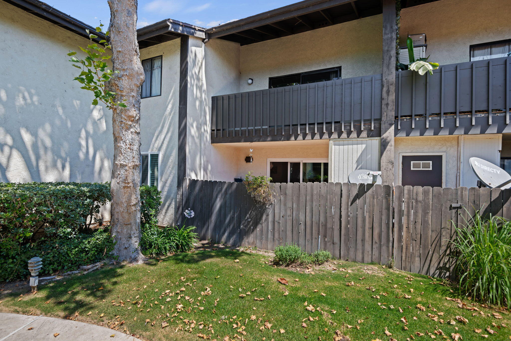 1676 Maple Avenue 4