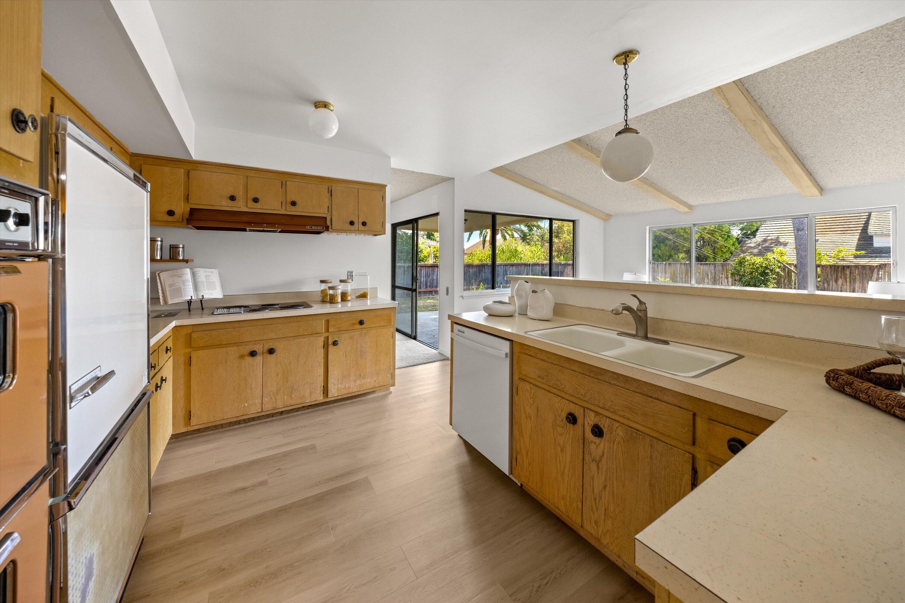 6237 Cumberland Drive