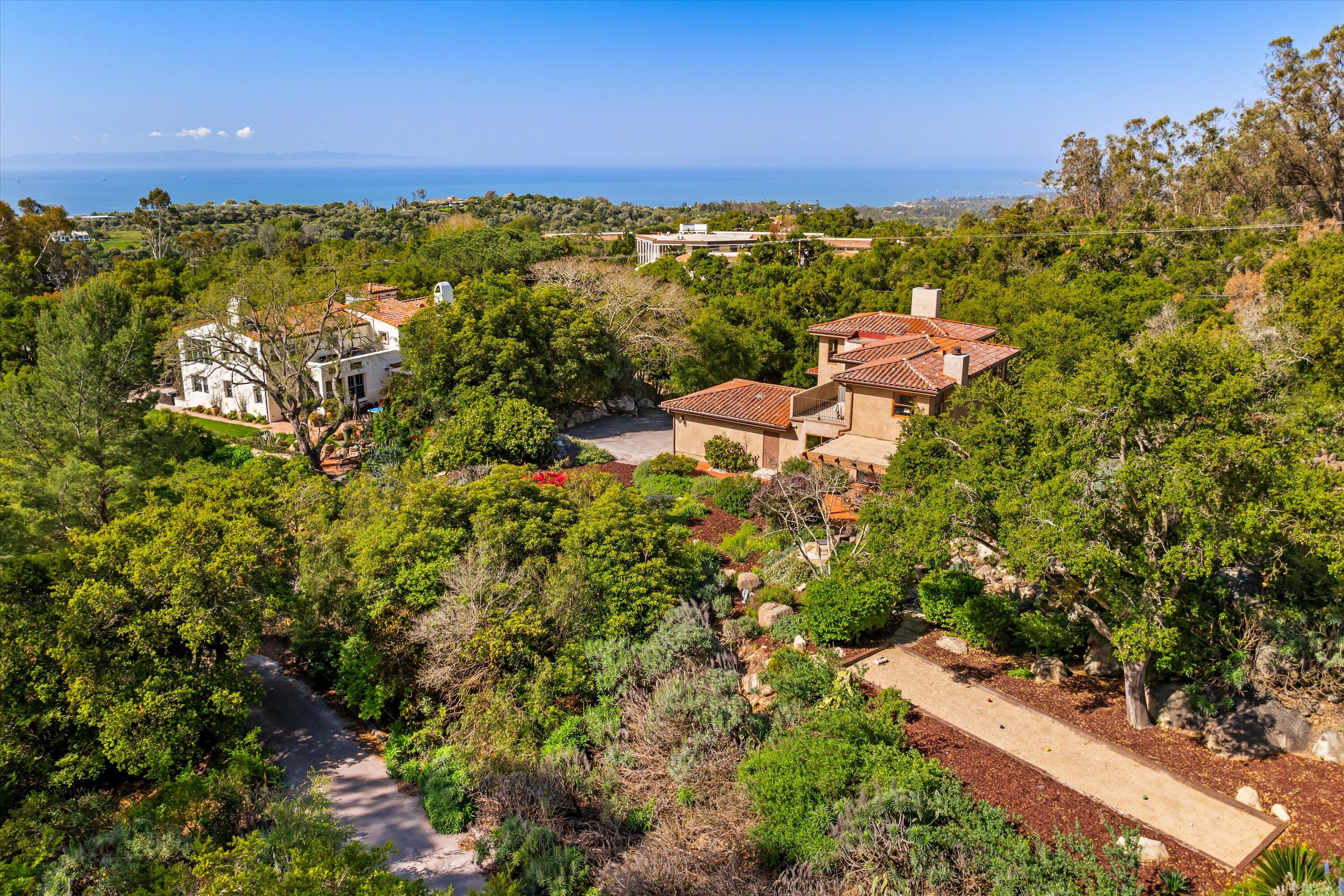 872 Ladera Lane