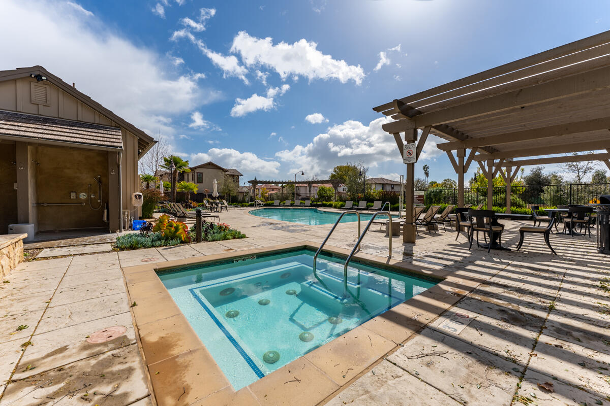 556 Noel Court
