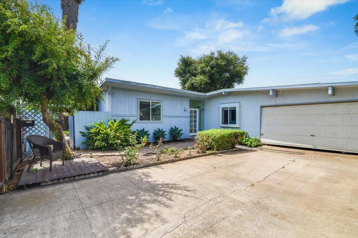 151 Kinman Avenue