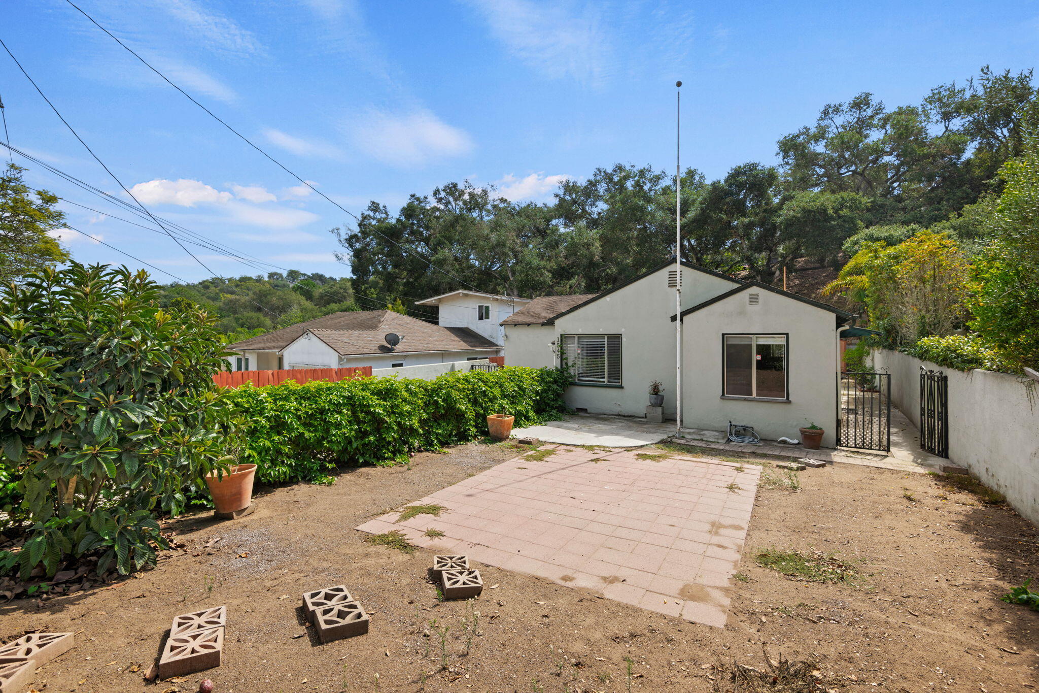 1545 W Valerio Street