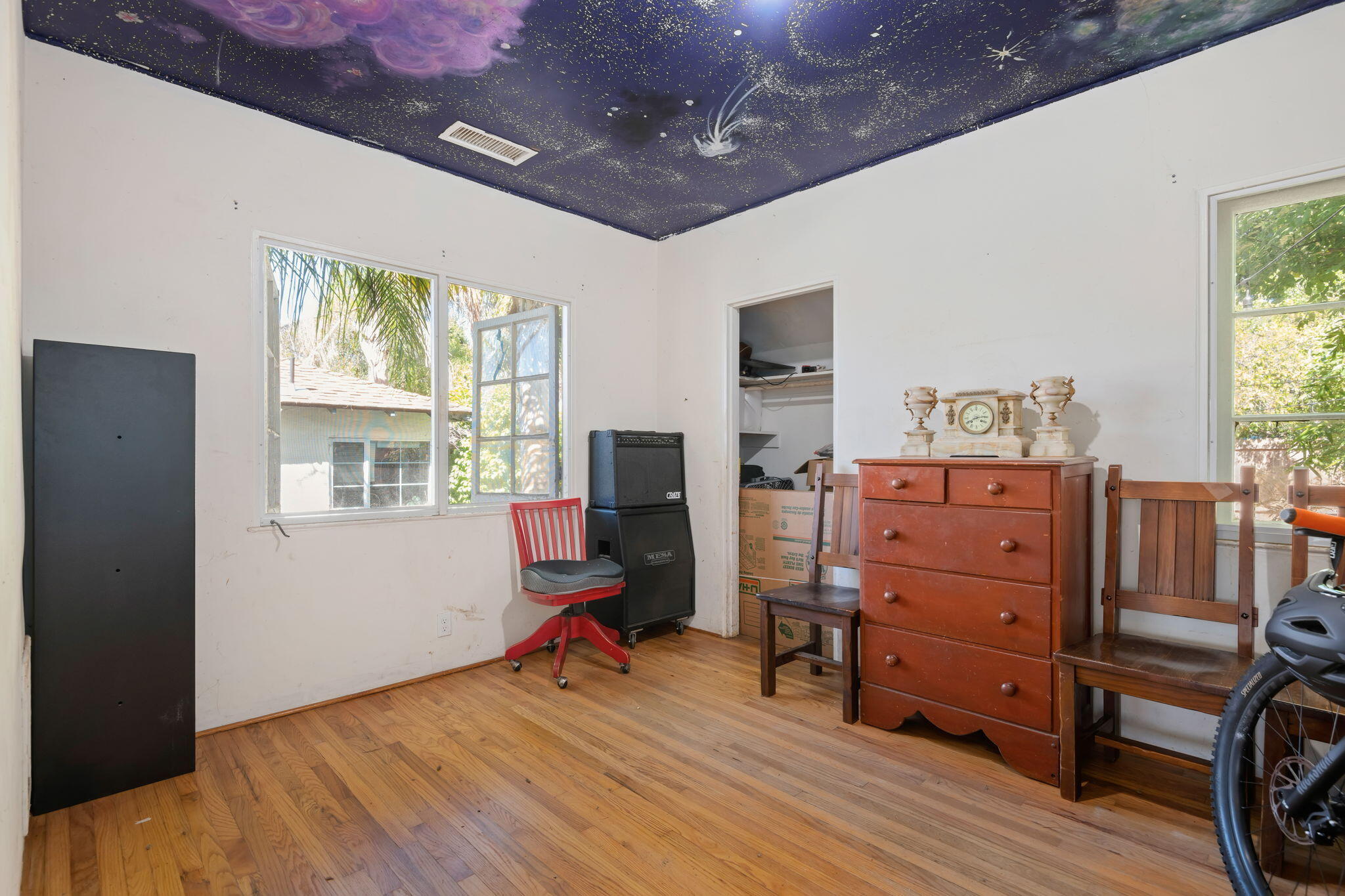 2824 Ventura Drive