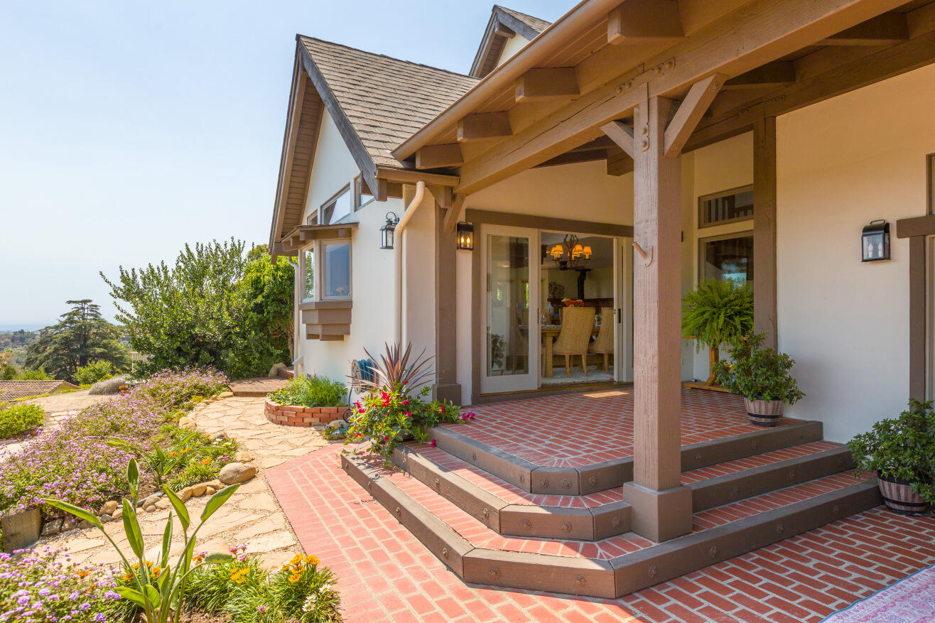 4436 Meadowlark Lane