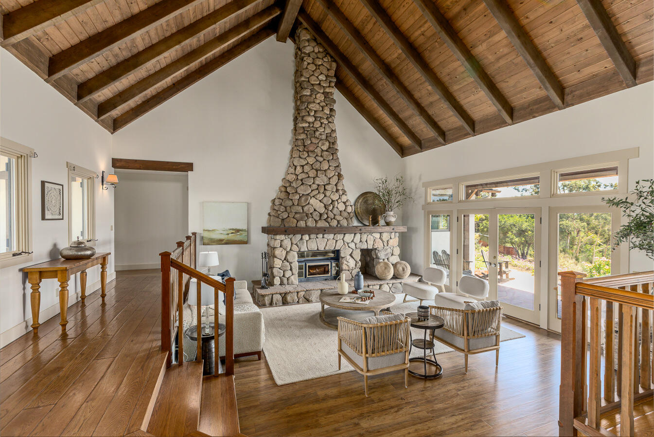 4436 Meadowlark Lane