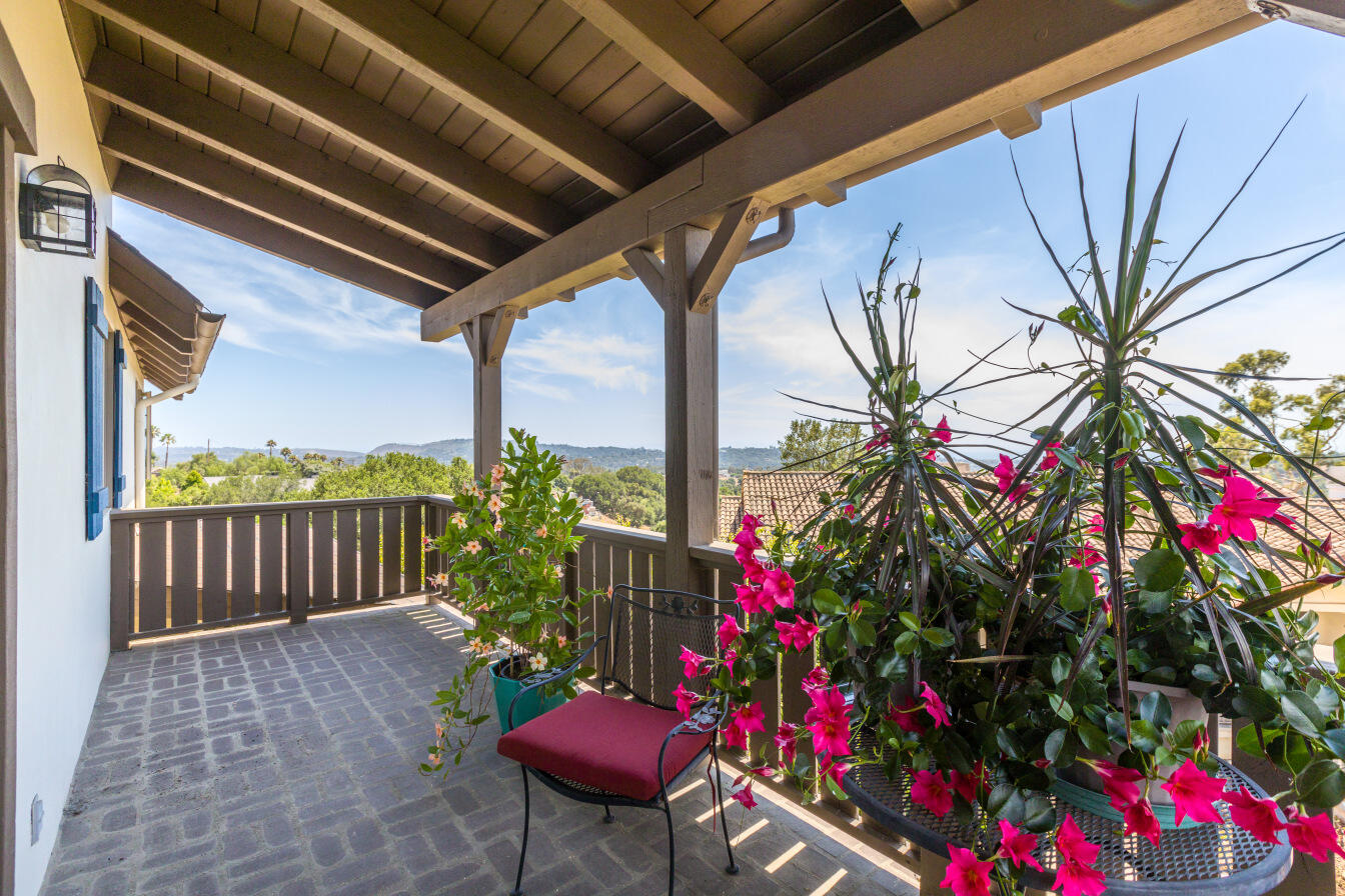 4436 Meadowlark Lane