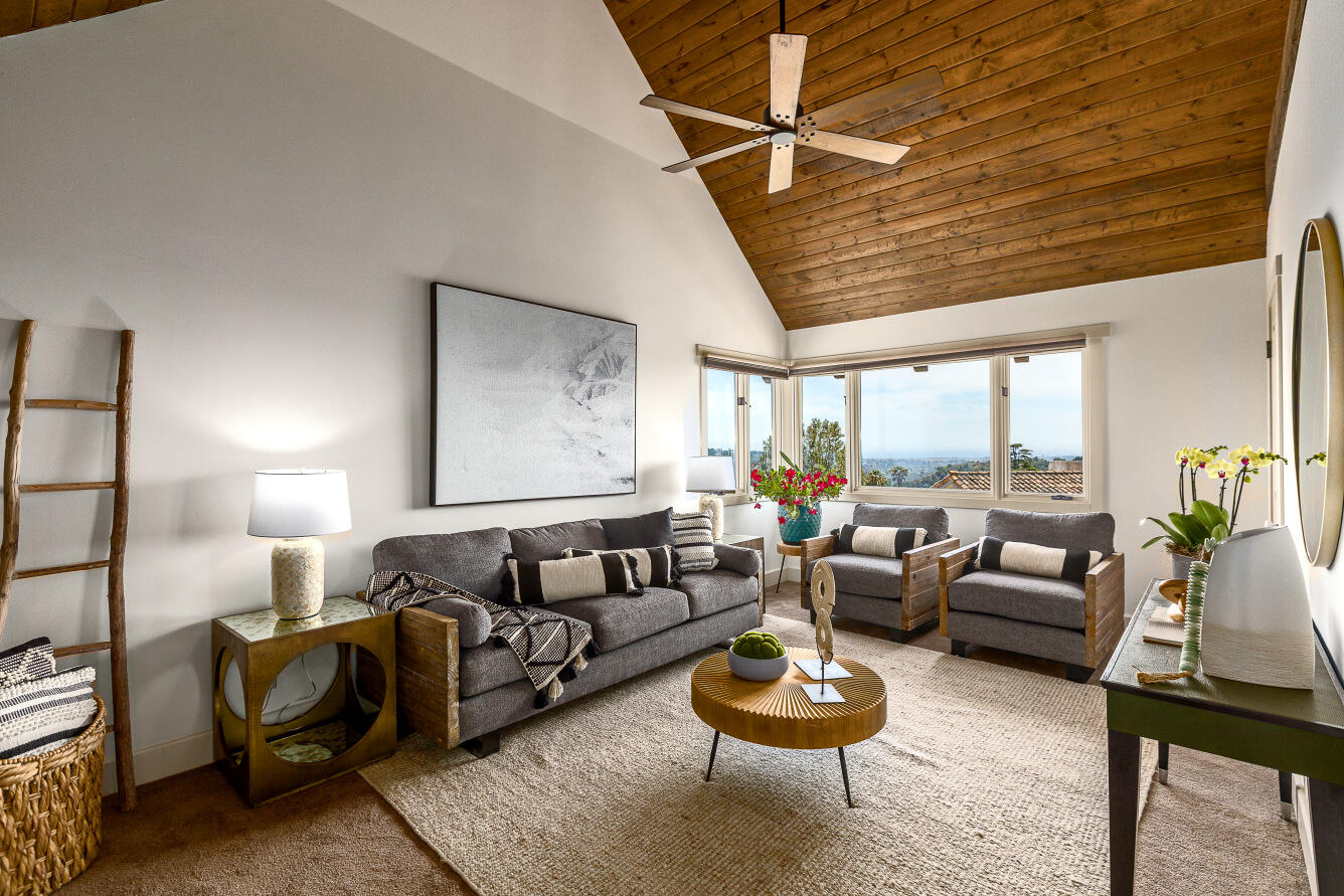 4436 Meadowlark Lane