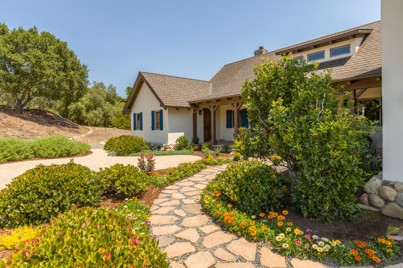 4436 Meadowlark Lane
