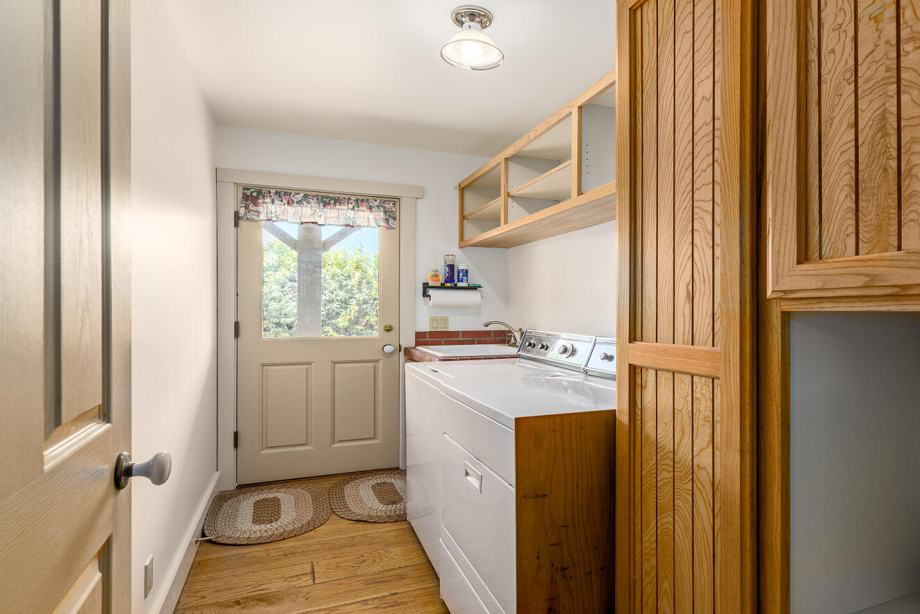 4436 Meadowlark Lane