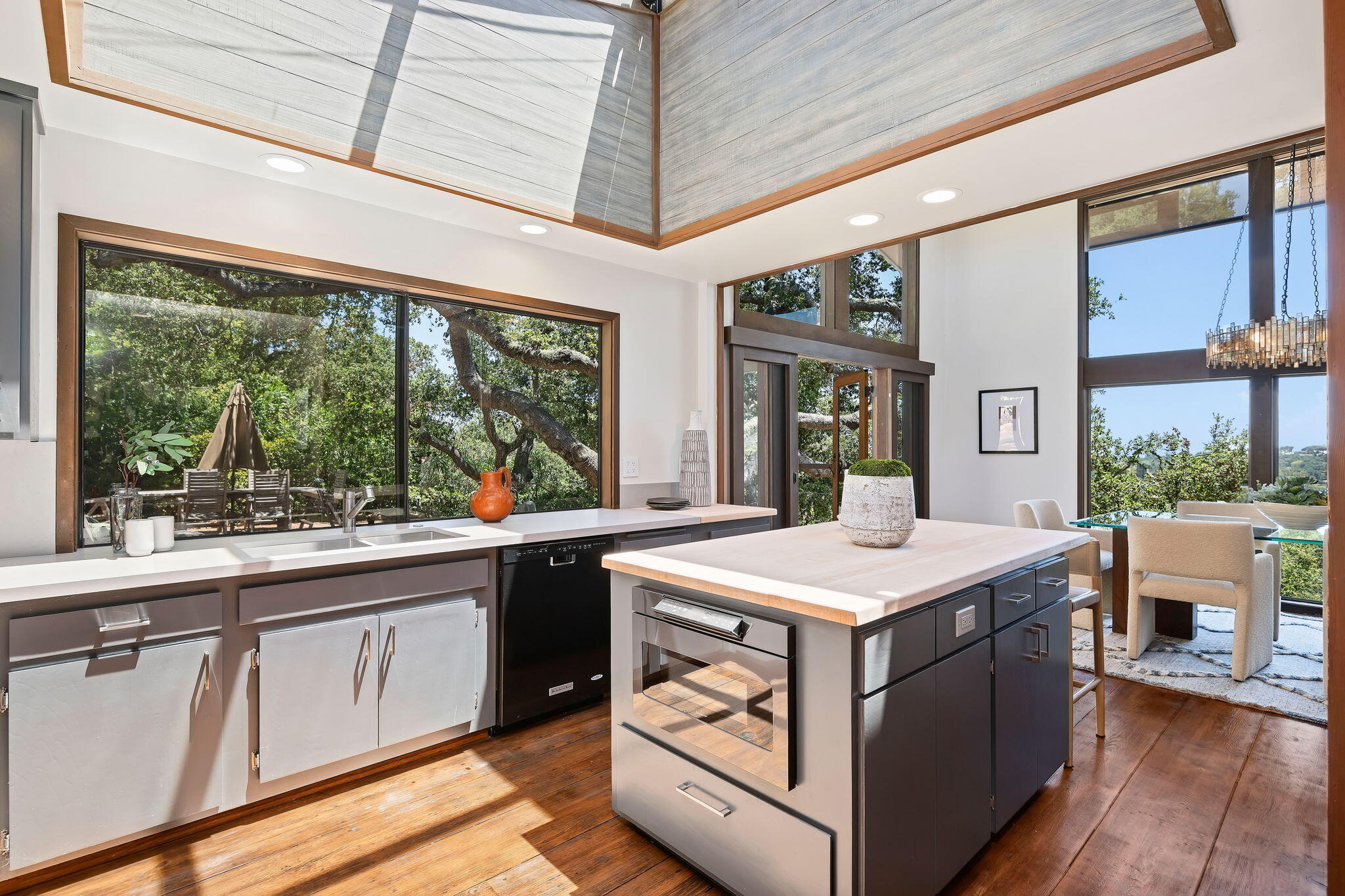 2031 Cielito Lane