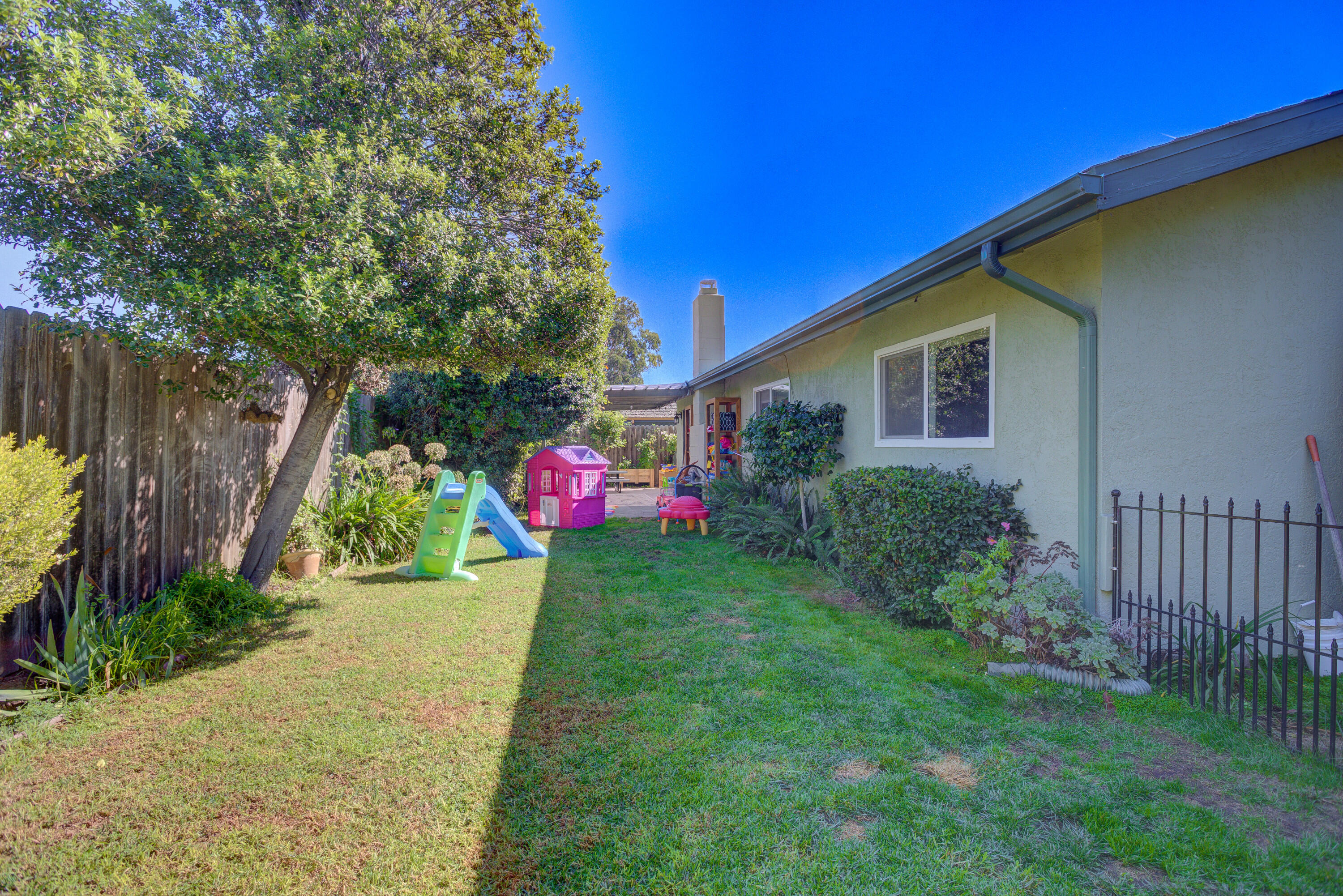 654 Woodland Court