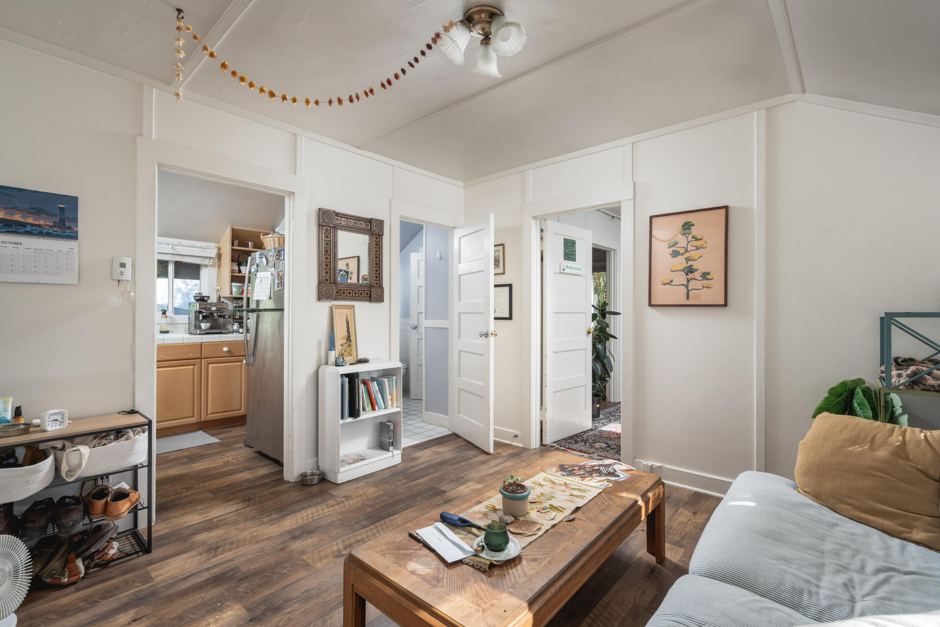 320 W Sola Street