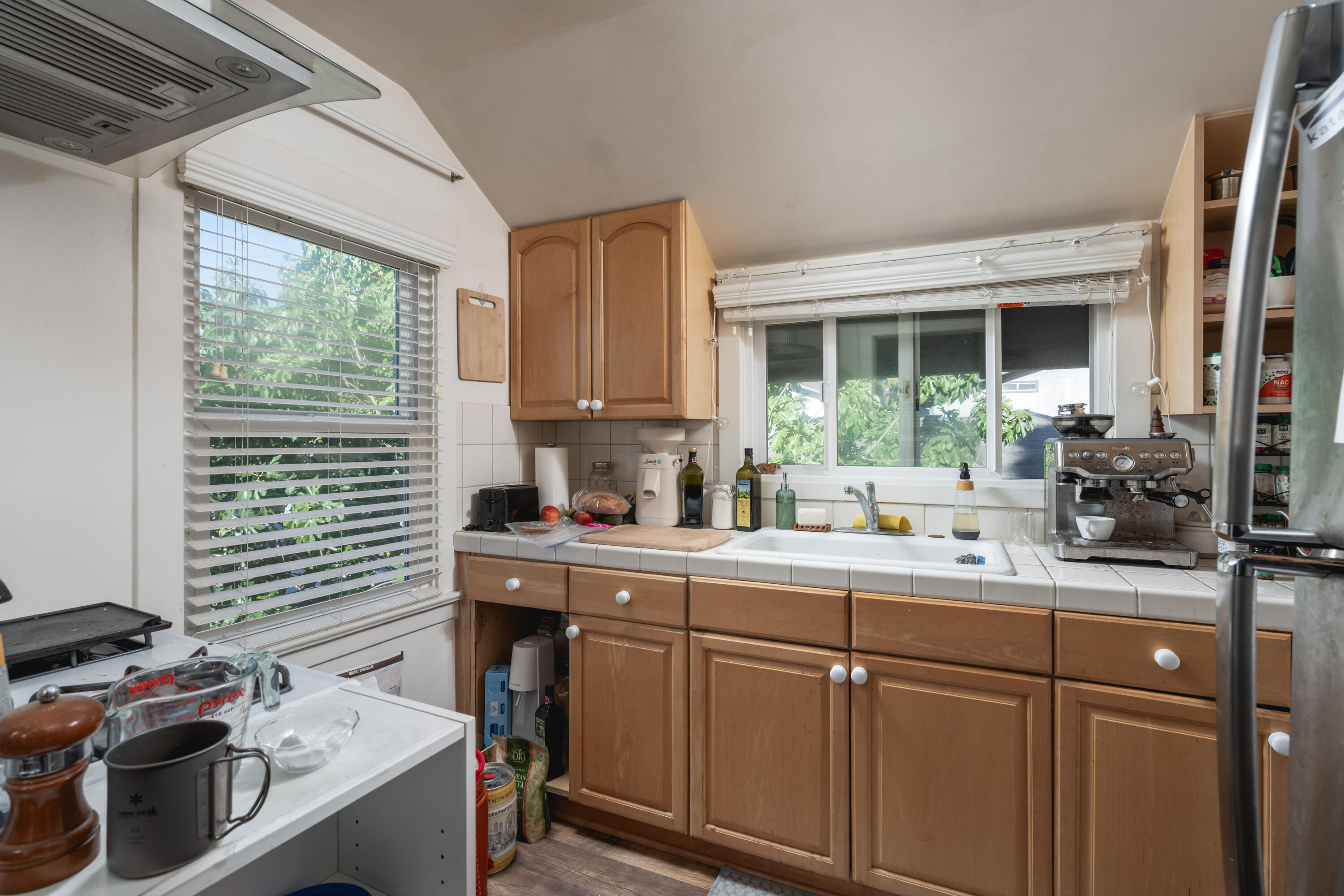 320 W Sola Street