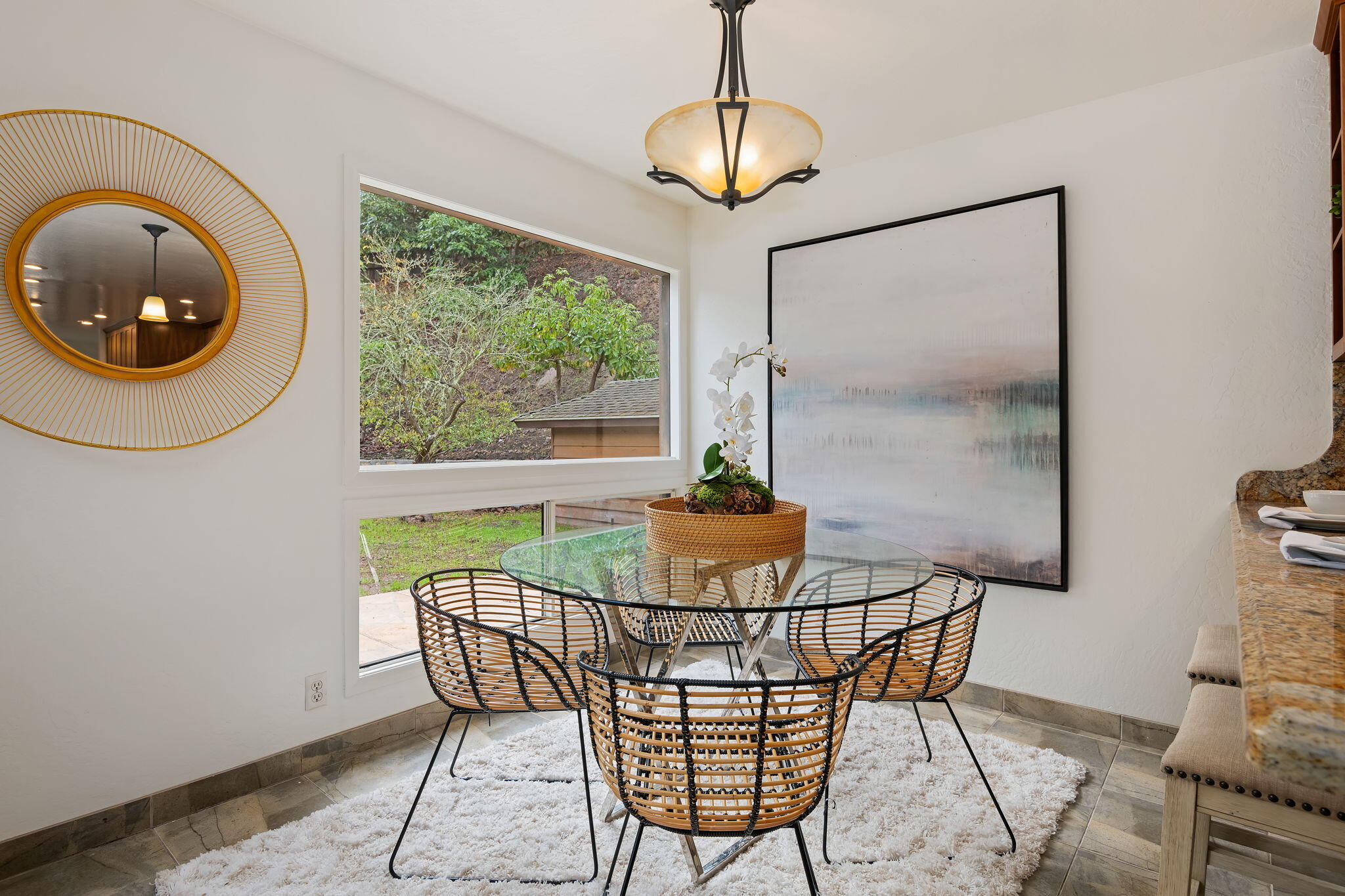 340 W Mountain Drive
