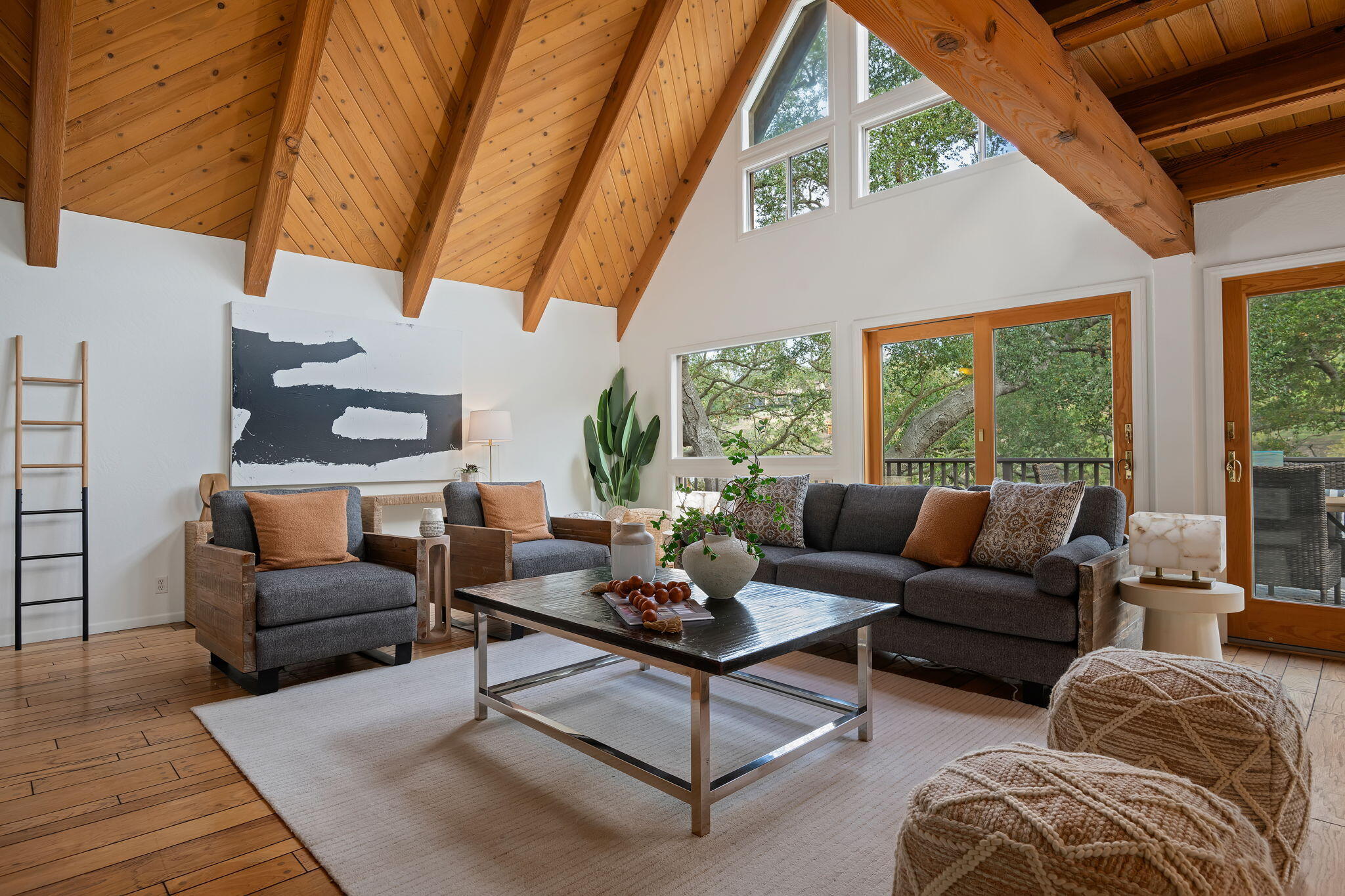 340 W Mountain Drive
