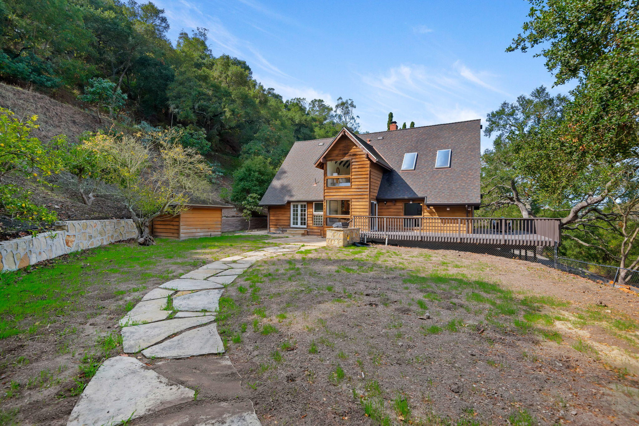 340 W Mountain Drive