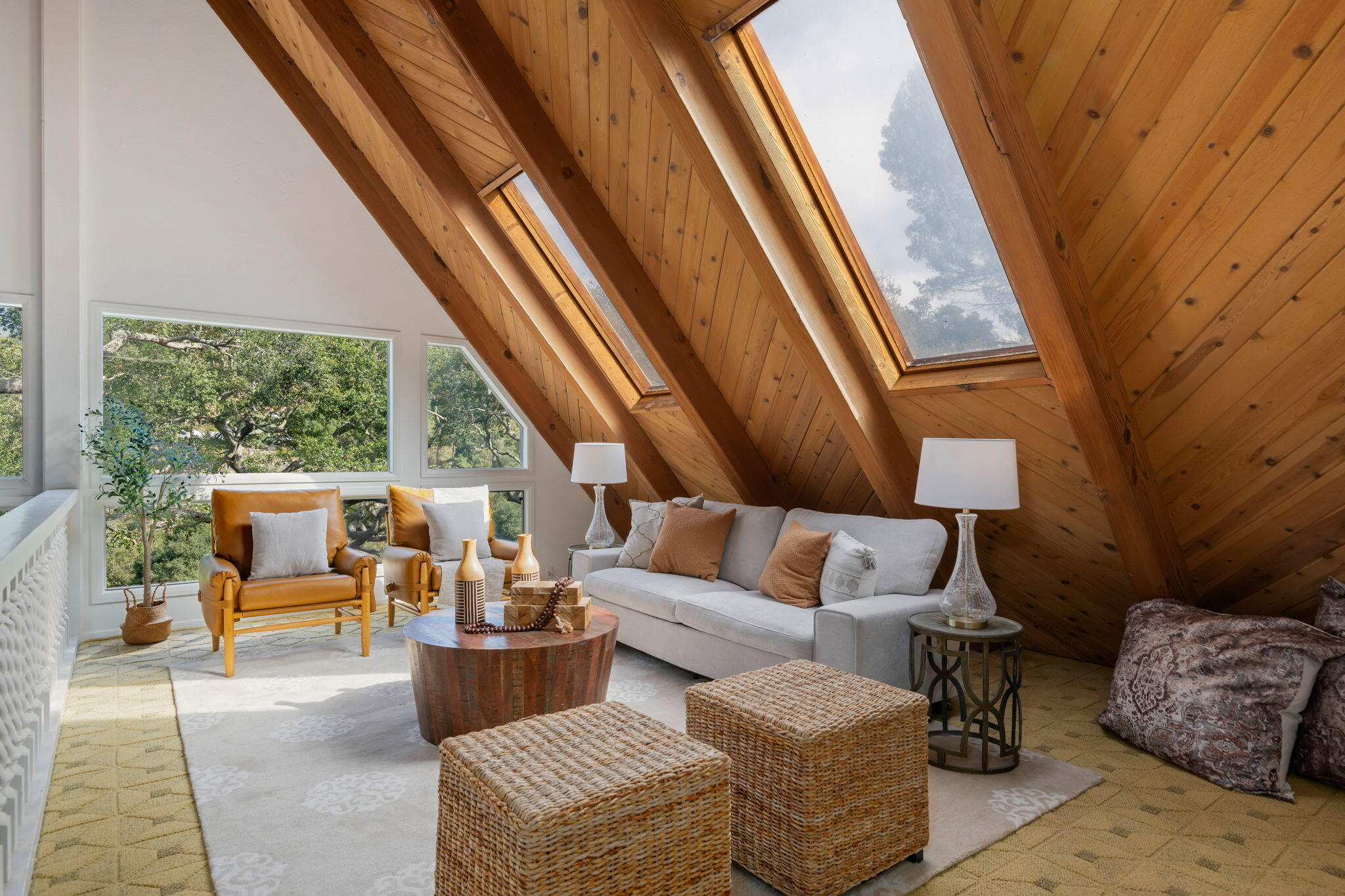 340 W Mountain Drive