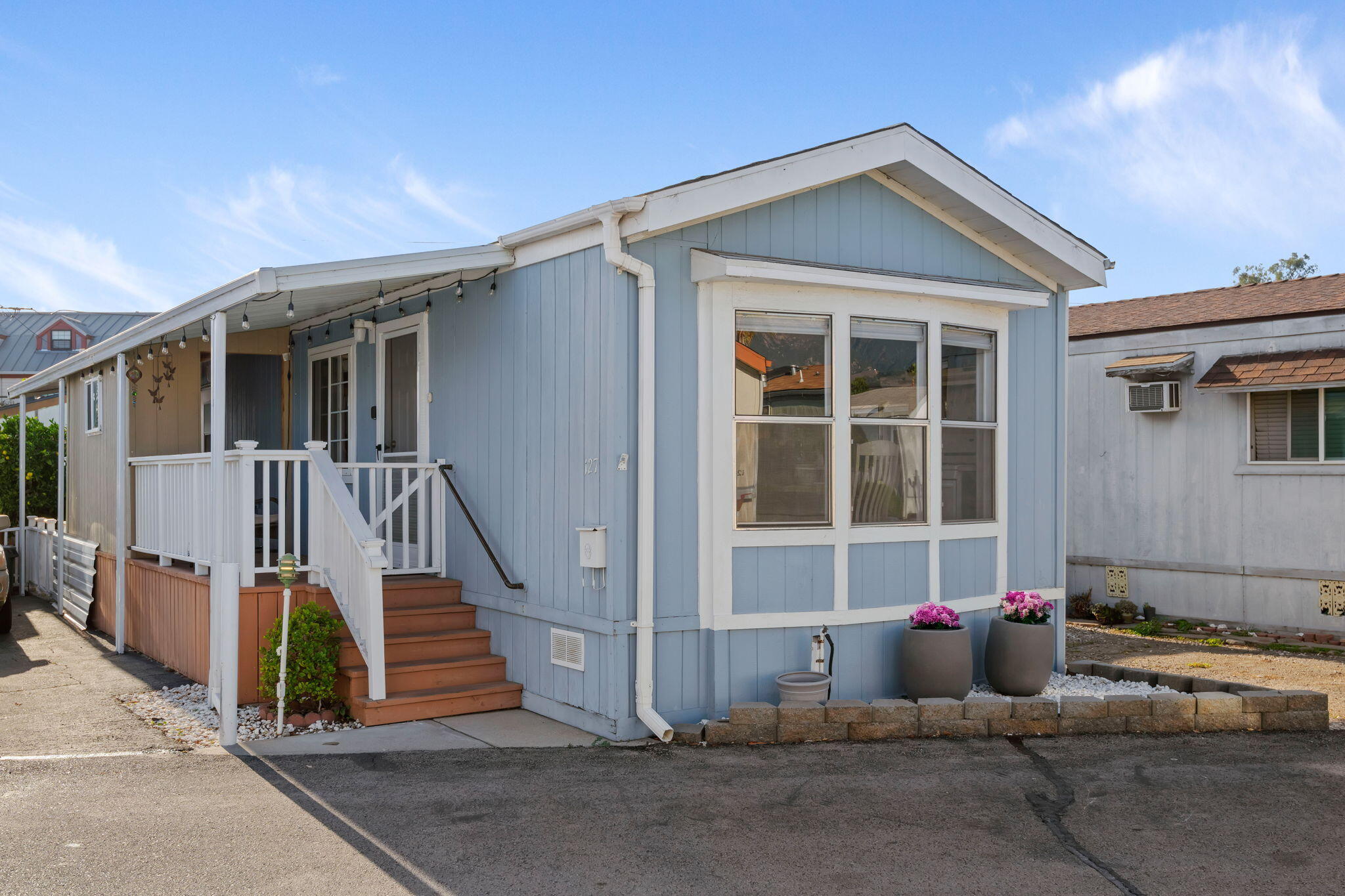 4326 Calle Real 127