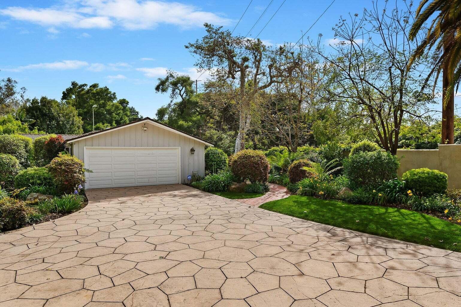 380 Sheffield Drive
