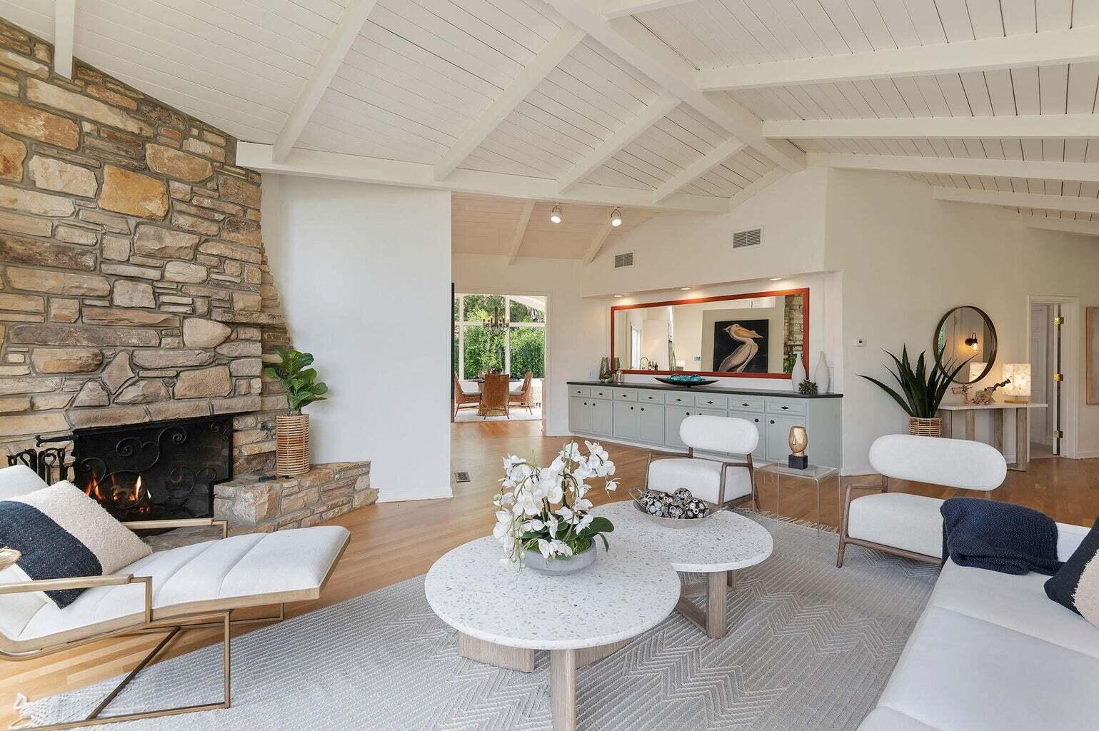 380 Sheffield Drive