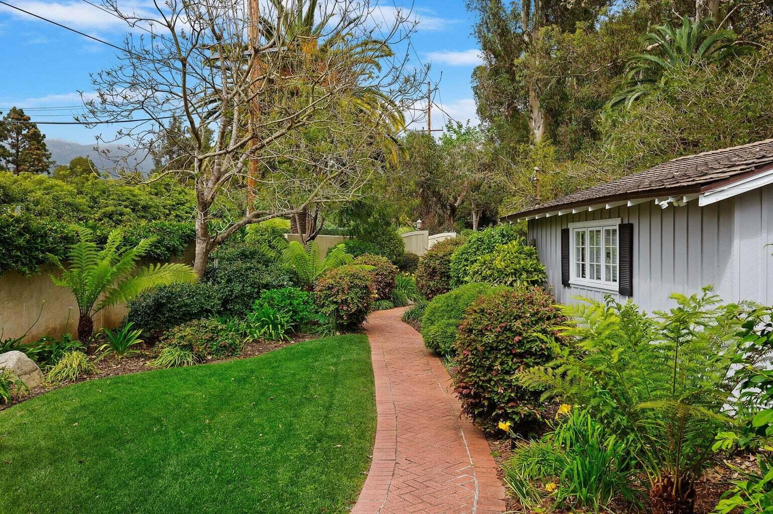 380 Sheffield Drive
