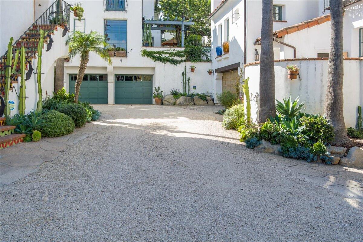 1021 Laguna Street