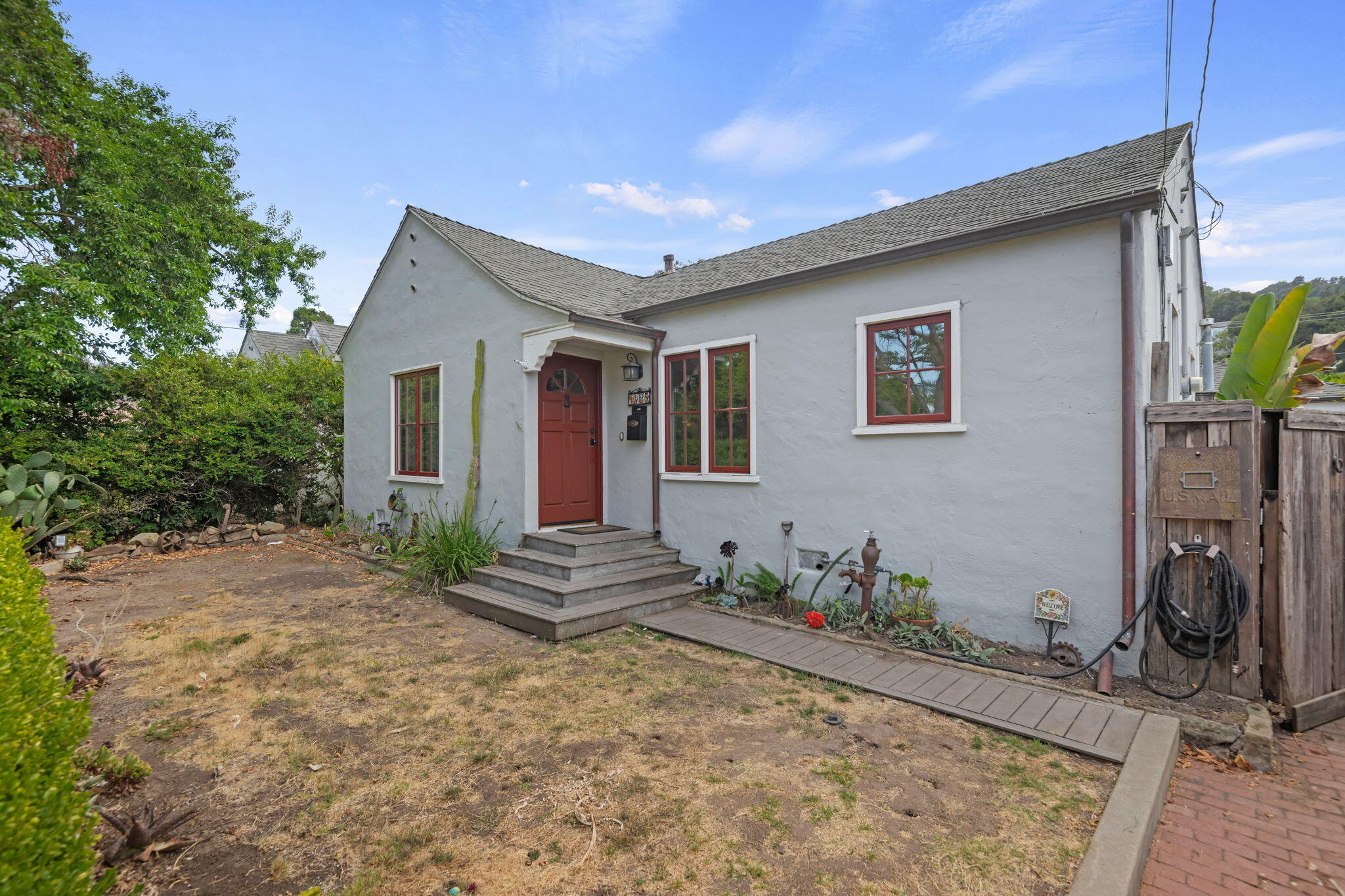 1425 Robbins Street