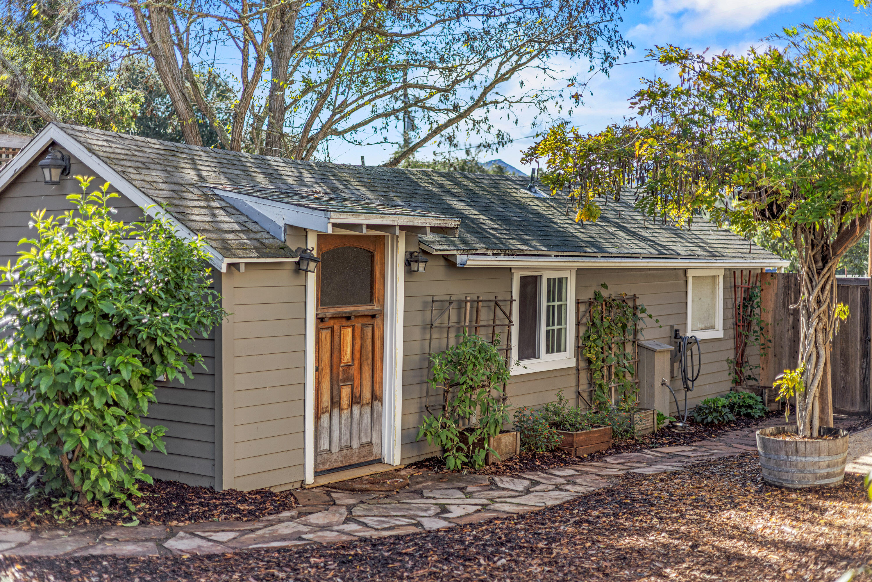 616 Alisal Road