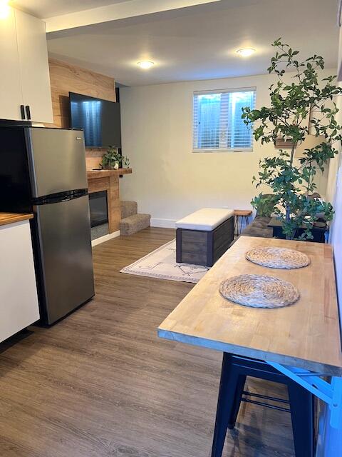 825 W Pedregosa Street Adu