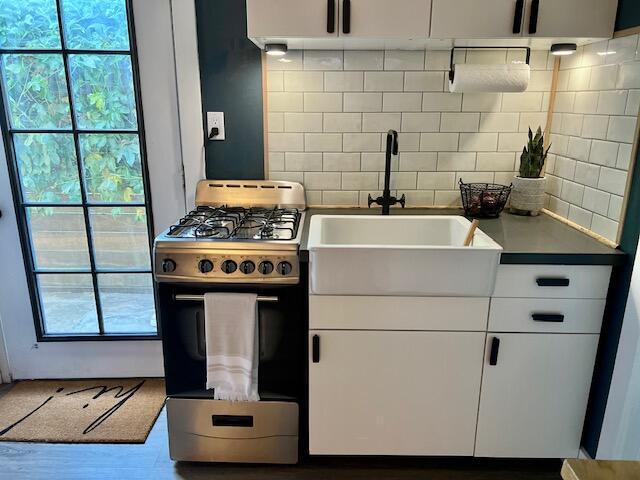 825 W Pedregosa Street Adu