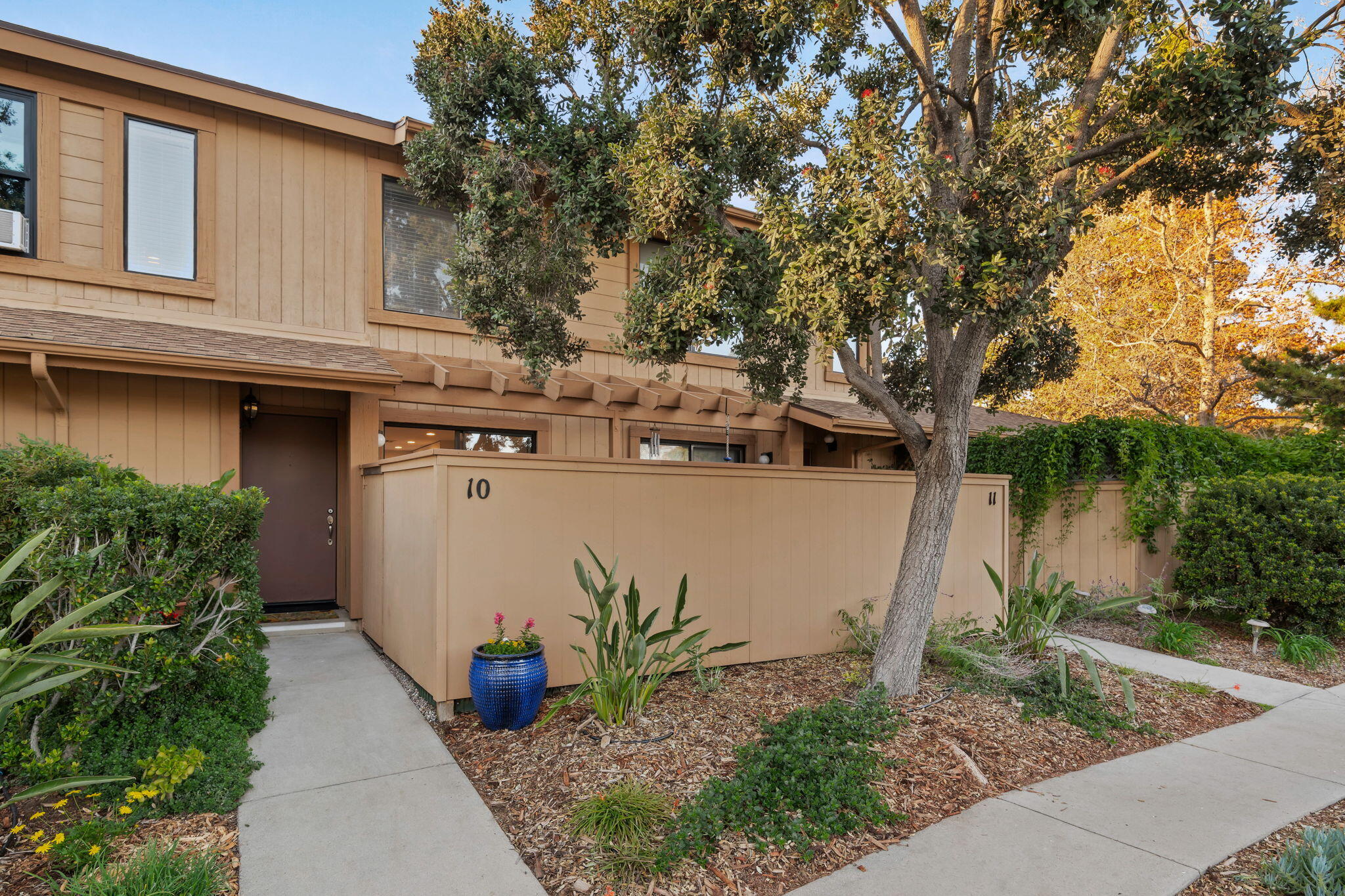5290 Overpass Road 10