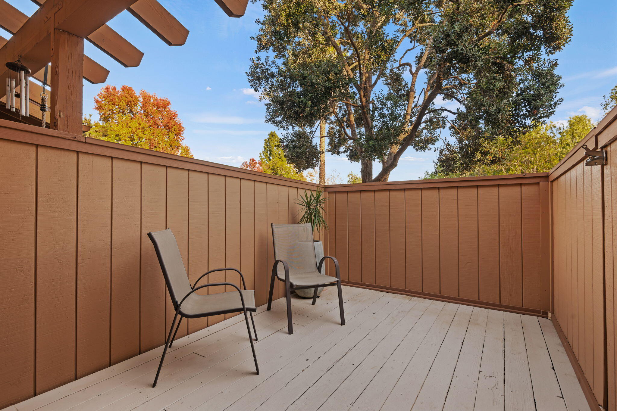 5290 Overpass Road 10