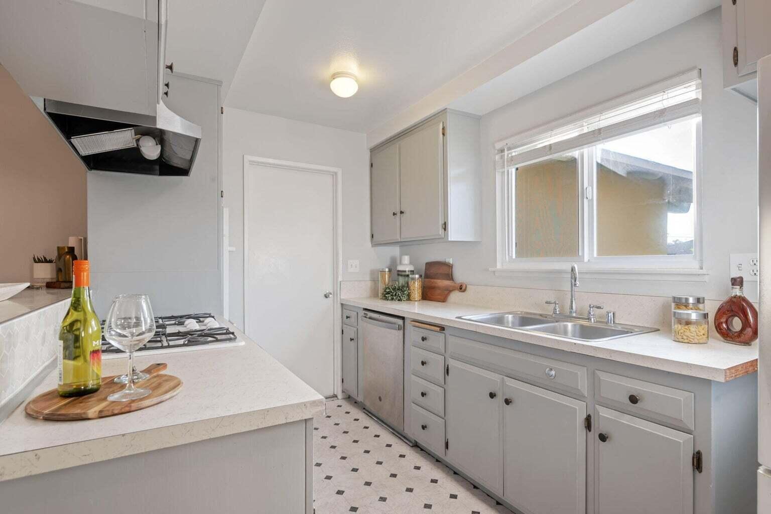 52 Deerhurst Drive