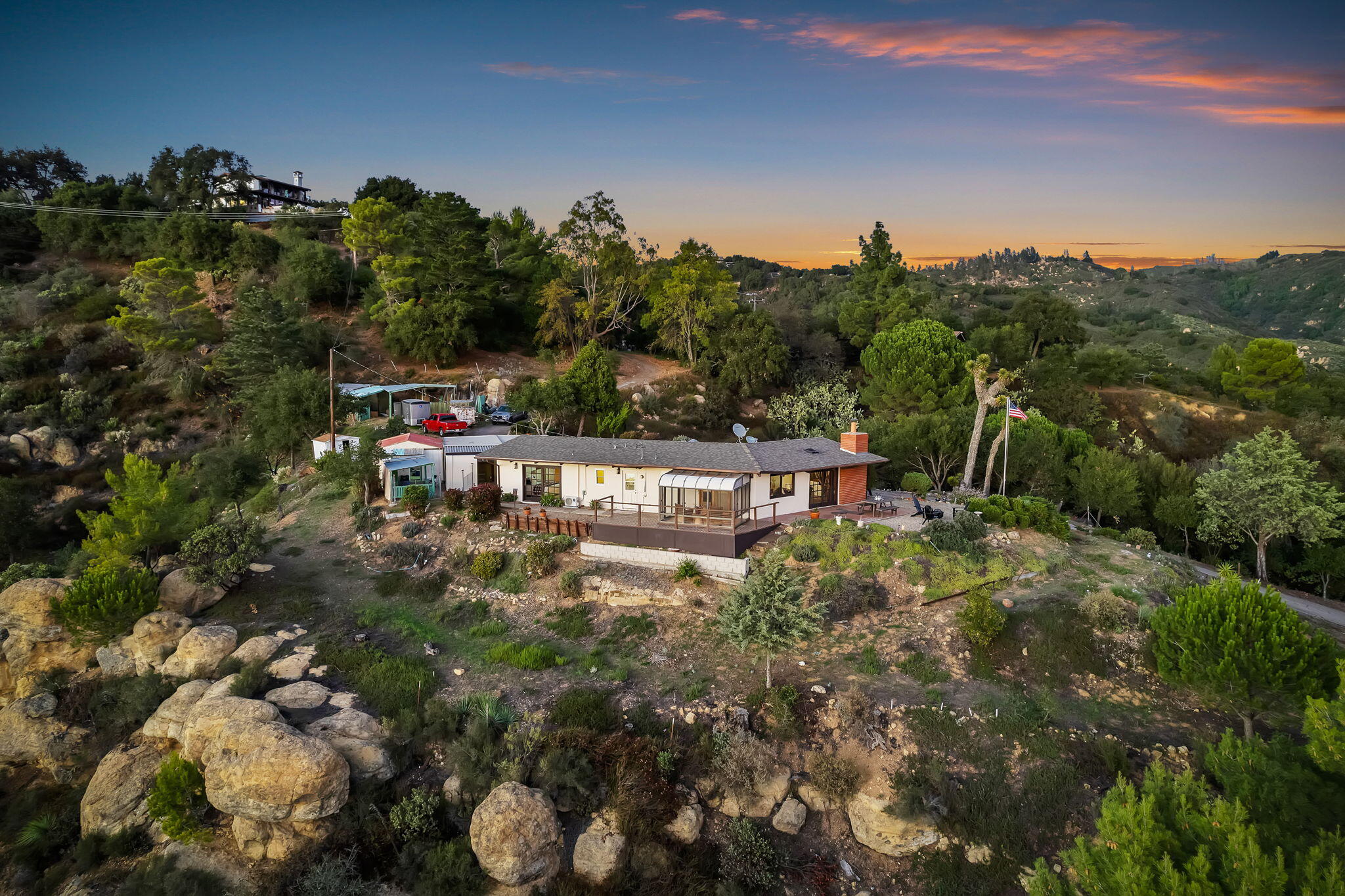 5595 W Camino Cielo