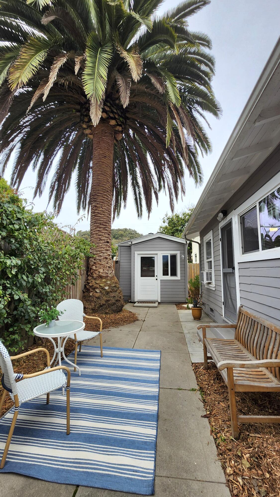 1407 Gillespie Street