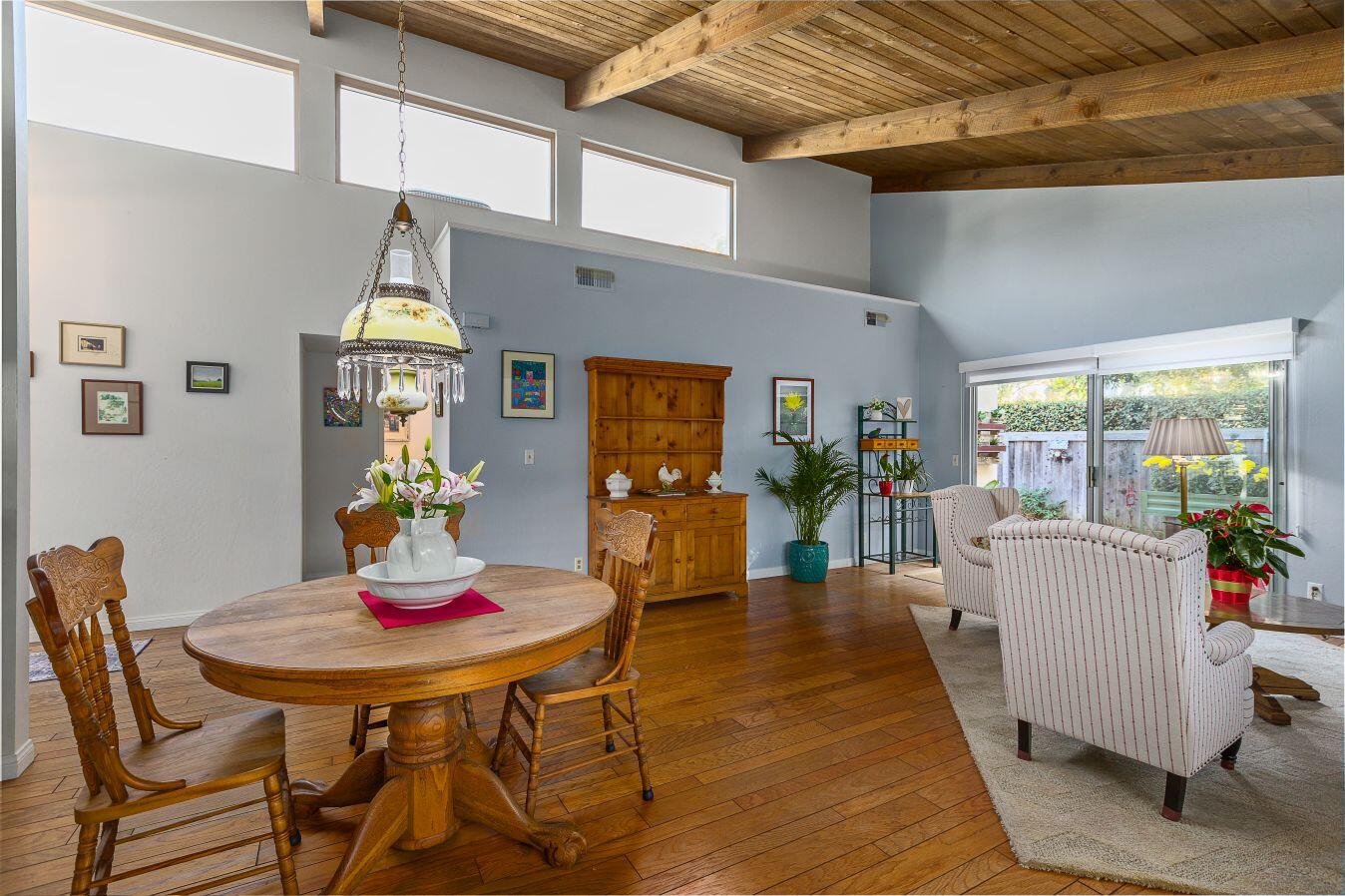 5106 Calle Real, A