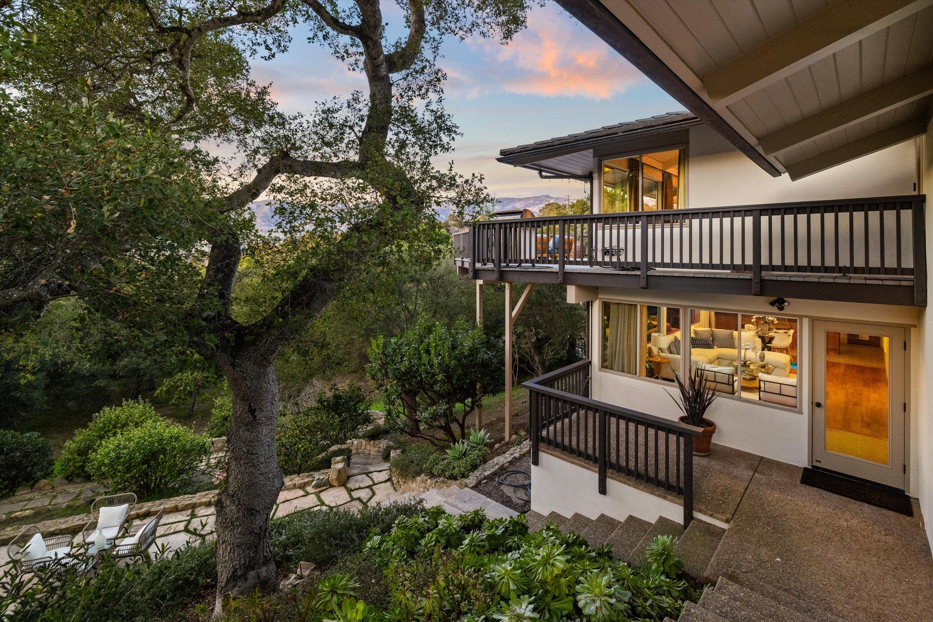 985 Monte Drive