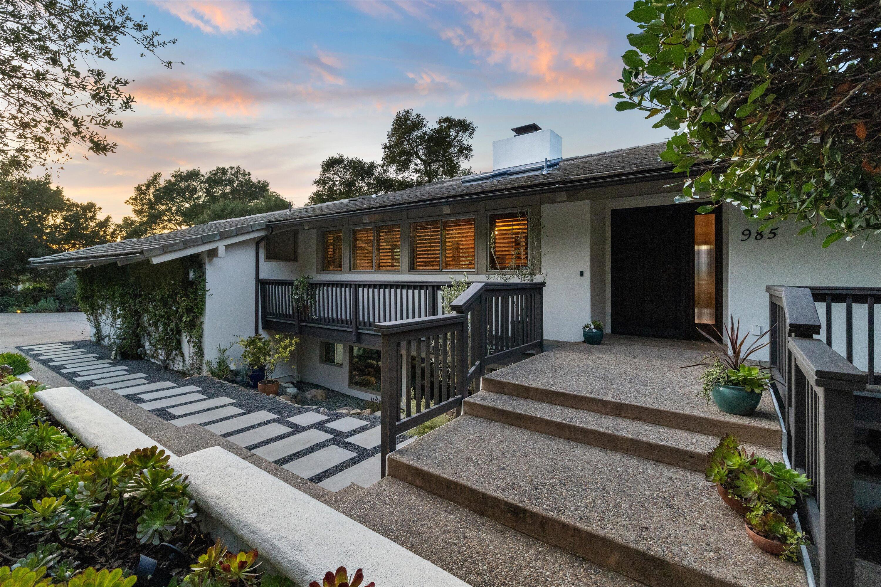 985 Monte Drive