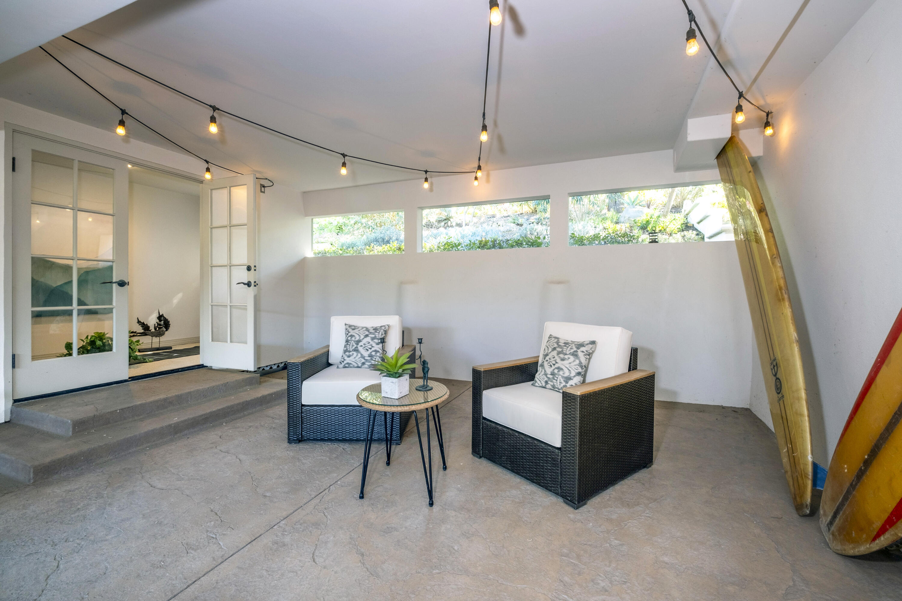 985 Monte Drive