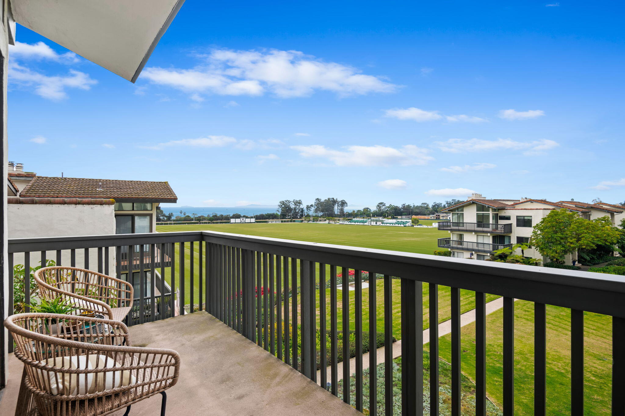 3375 Foothill Road 231