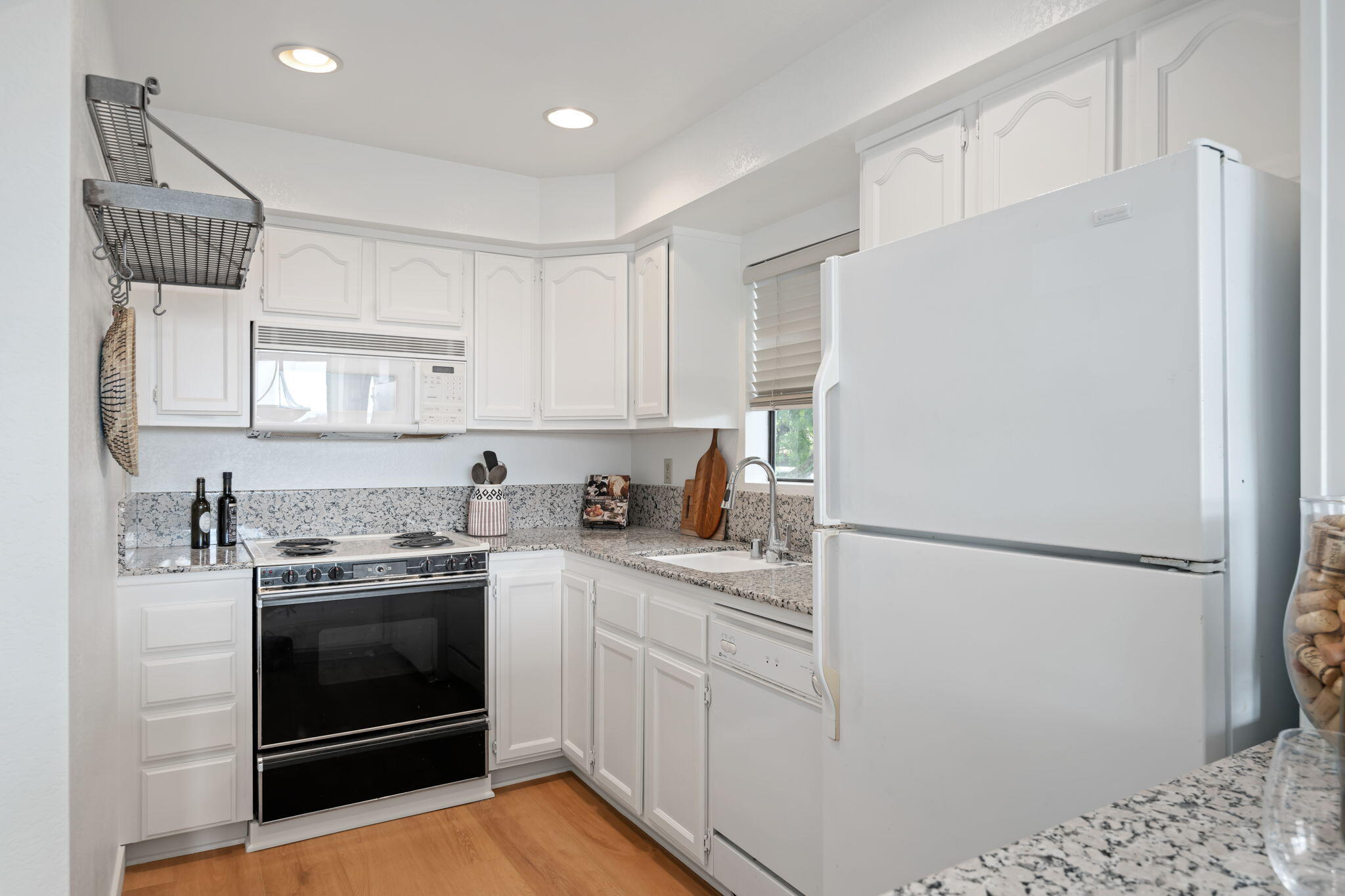 3375 Foothill Road 231