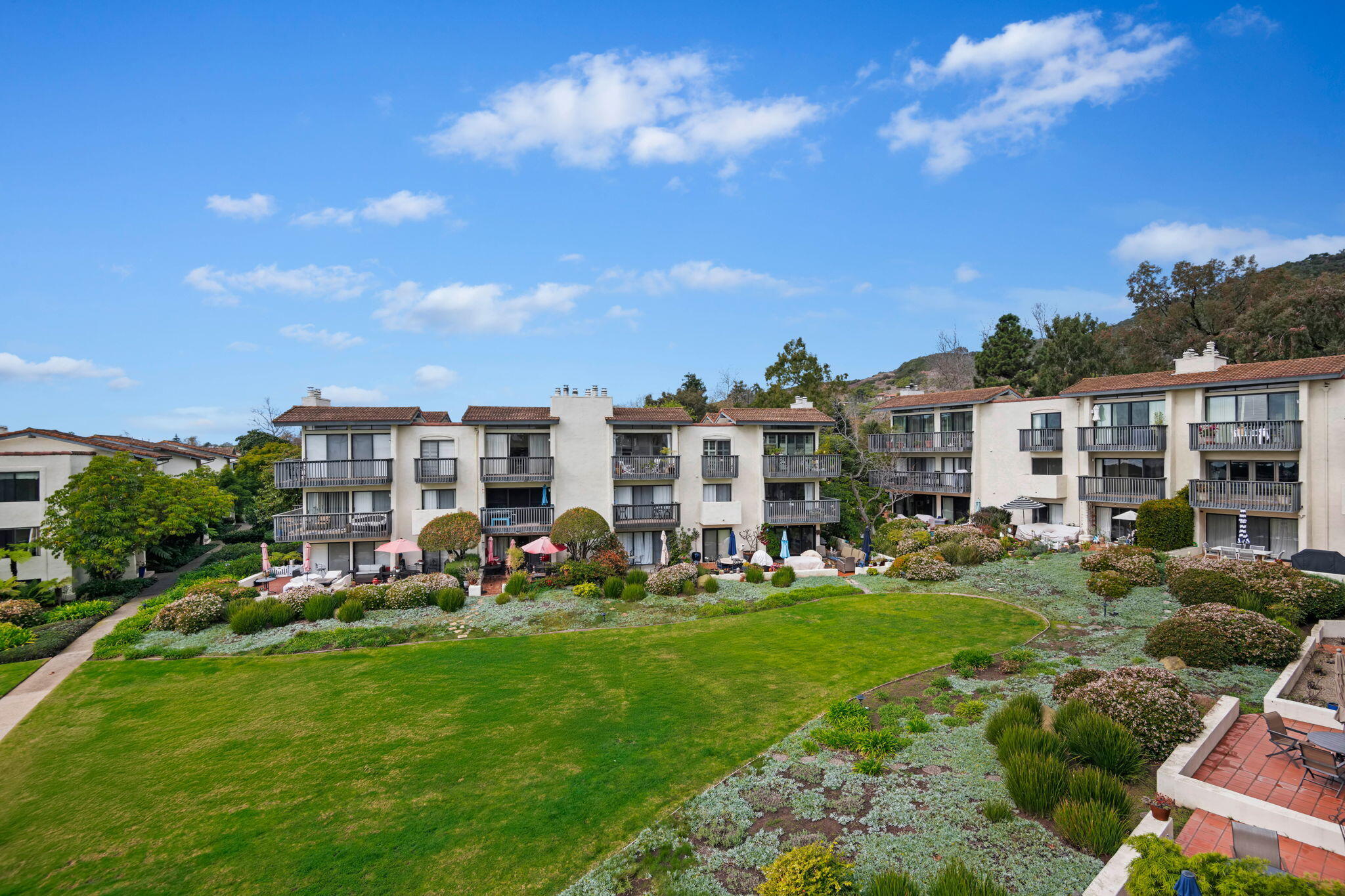 3375 Foothill Road 231