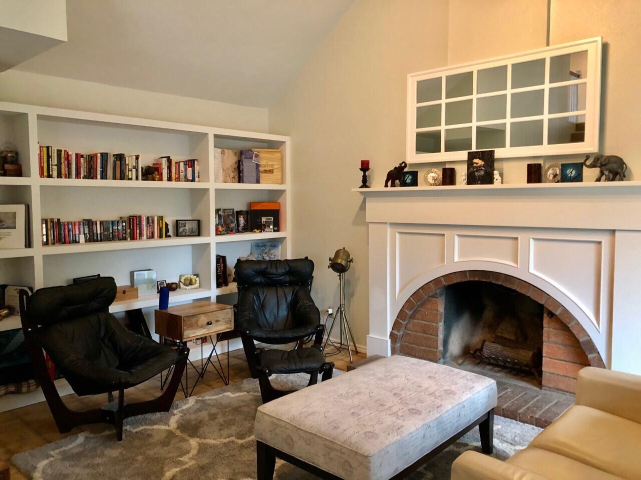 4711 Calle Reina