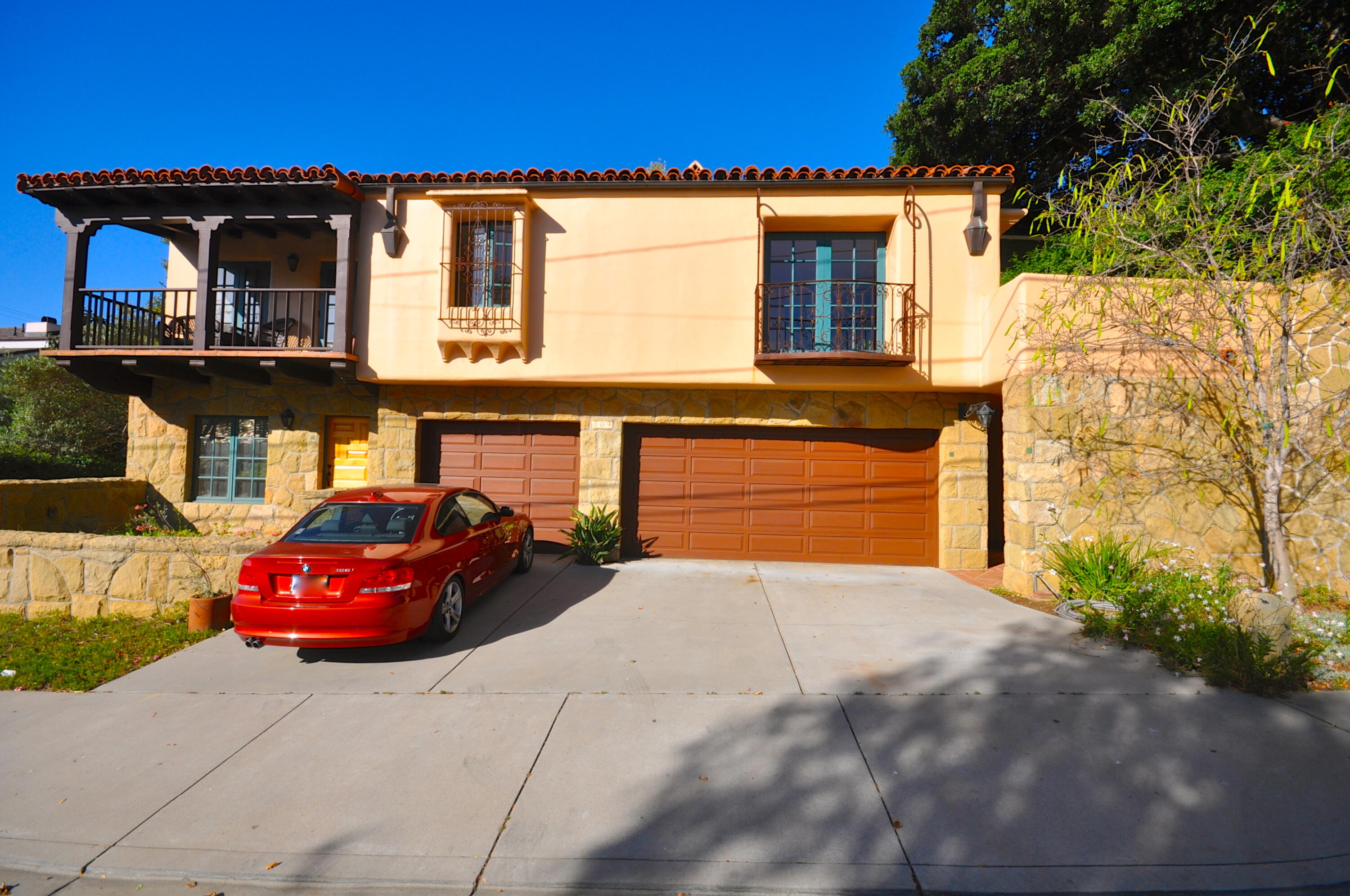 809 Laguna Street, C